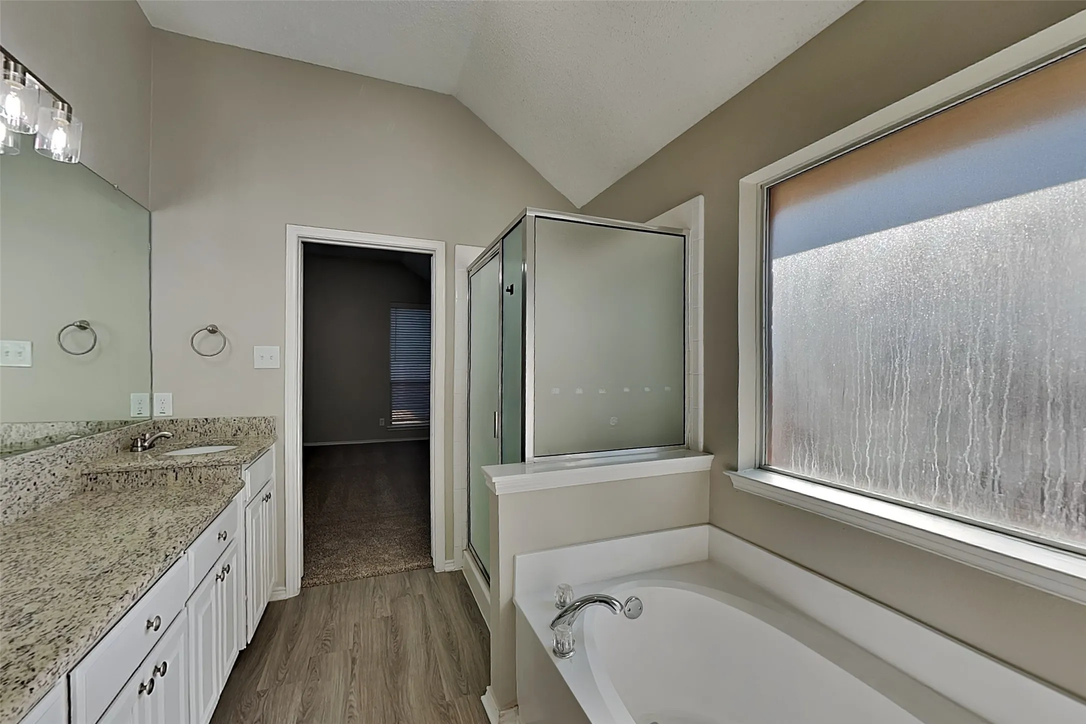 Single Family Residence For Rent in Tarrant County , 8908 Saranac Trail, Fort Worth, Texas 76118, 3 Bedroom, 2 Bathroom, 2 Garage spaces, 1,814 Sqft, built in 2001, mls#21397441, Real Estate Agent in Fort Worth, Homes For Rent in Tarrant county, Homes For Rent in Fort Worth, Realtor in Fort Worth Texas, Real Estate Brokerage Independent Realty Texas, Luminita Cordes Realtor