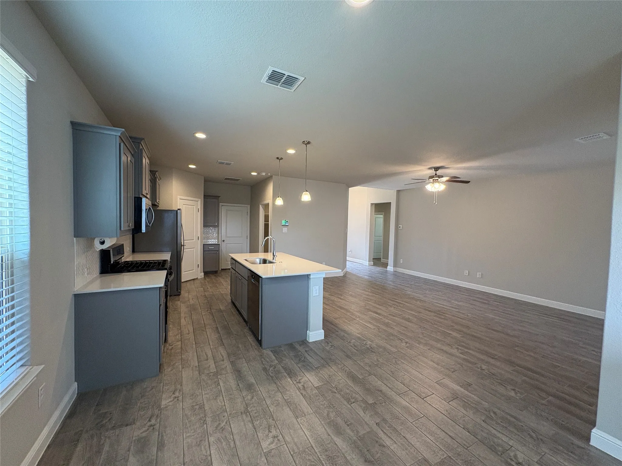 Living areas with tile flooring
