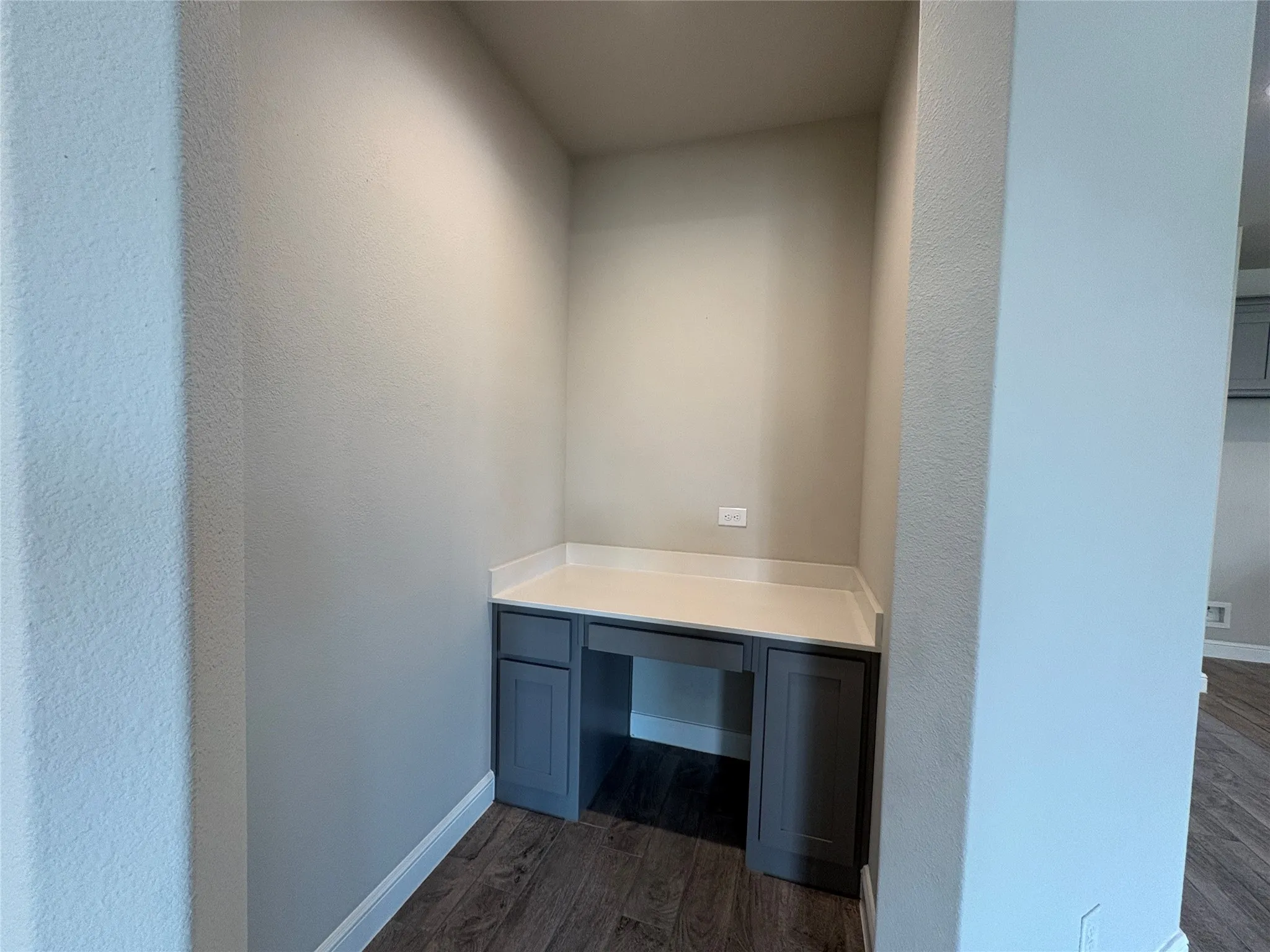 Hallway study area