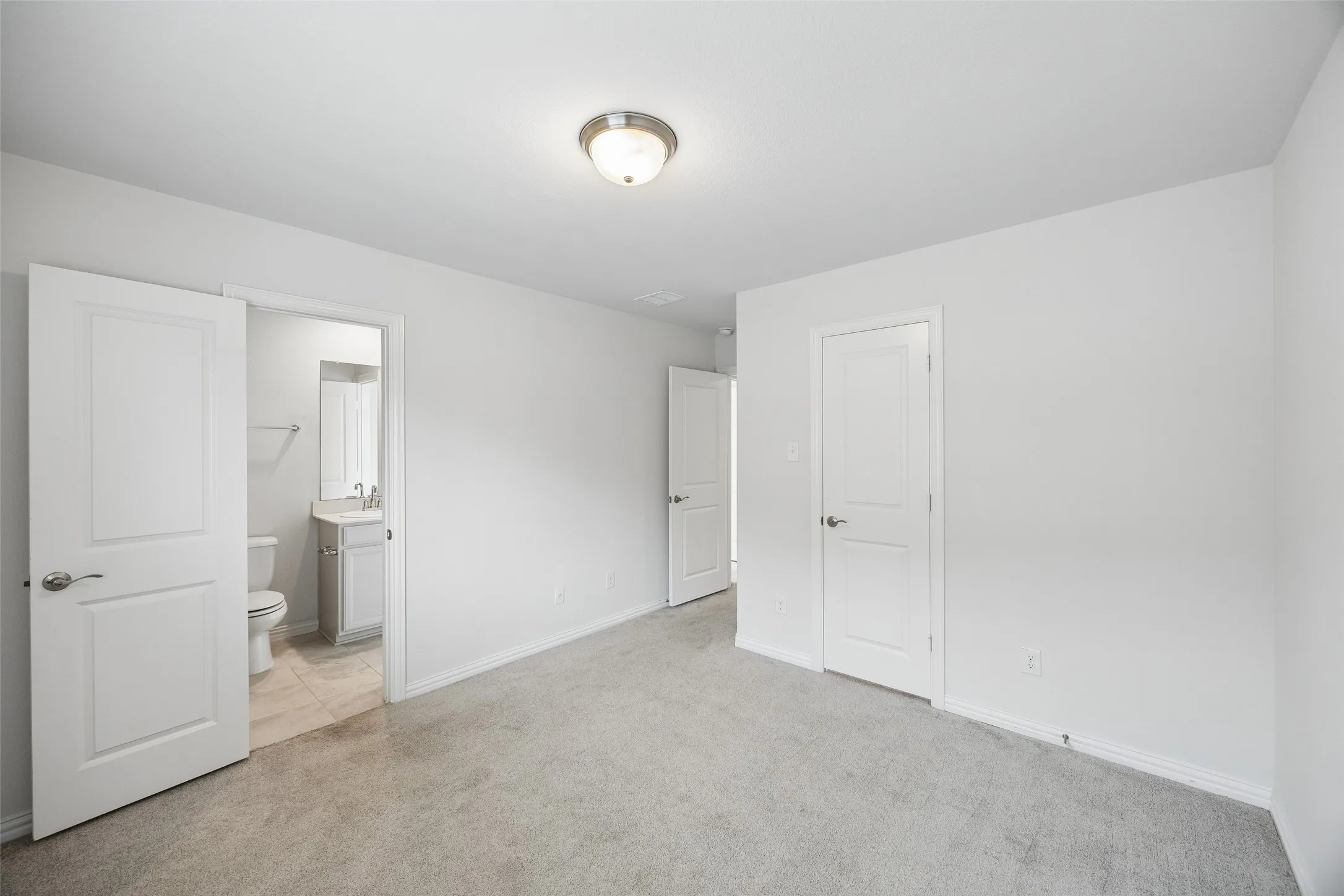 Single Family Residence For Sale in Denton County , 1940 Tomahawk Trail, Aubrey, Texas 76227, 4 Bedroom, 4 Bathroom, 3 Garage spaces, 3,502 Sqft, built in 2020, mls#21397136, Real Estate Agent in Aubrey, Homes For Sale in Denton county, Homes For Sale in Aubrey, Realtor in Aubrey Texas, Real Estate Brokerage Independent Realty Texas, Luminita Cordes Realtor