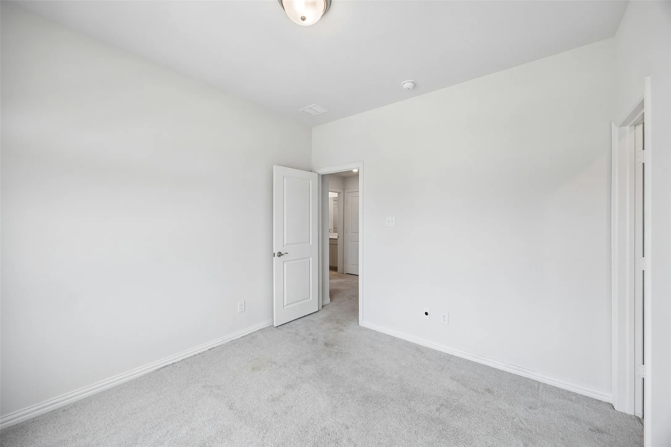 Single Family Residence For Sale in Denton County , 1940 Tomahawk Trail, Aubrey, Texas 76227, 4 Bedroom, 4 Bathroom, 3 Garage spaces, 3,502 Sqft, built in 2020, mls#21397136, Real Estate Agent in Aubrey, Homes For Sale in Denton county, Homes For Sale in Aubrey, Realtor in Aubrey Texas, Real Estate Brokerage Independent Realty Texas, Luminita Cordes Realtor