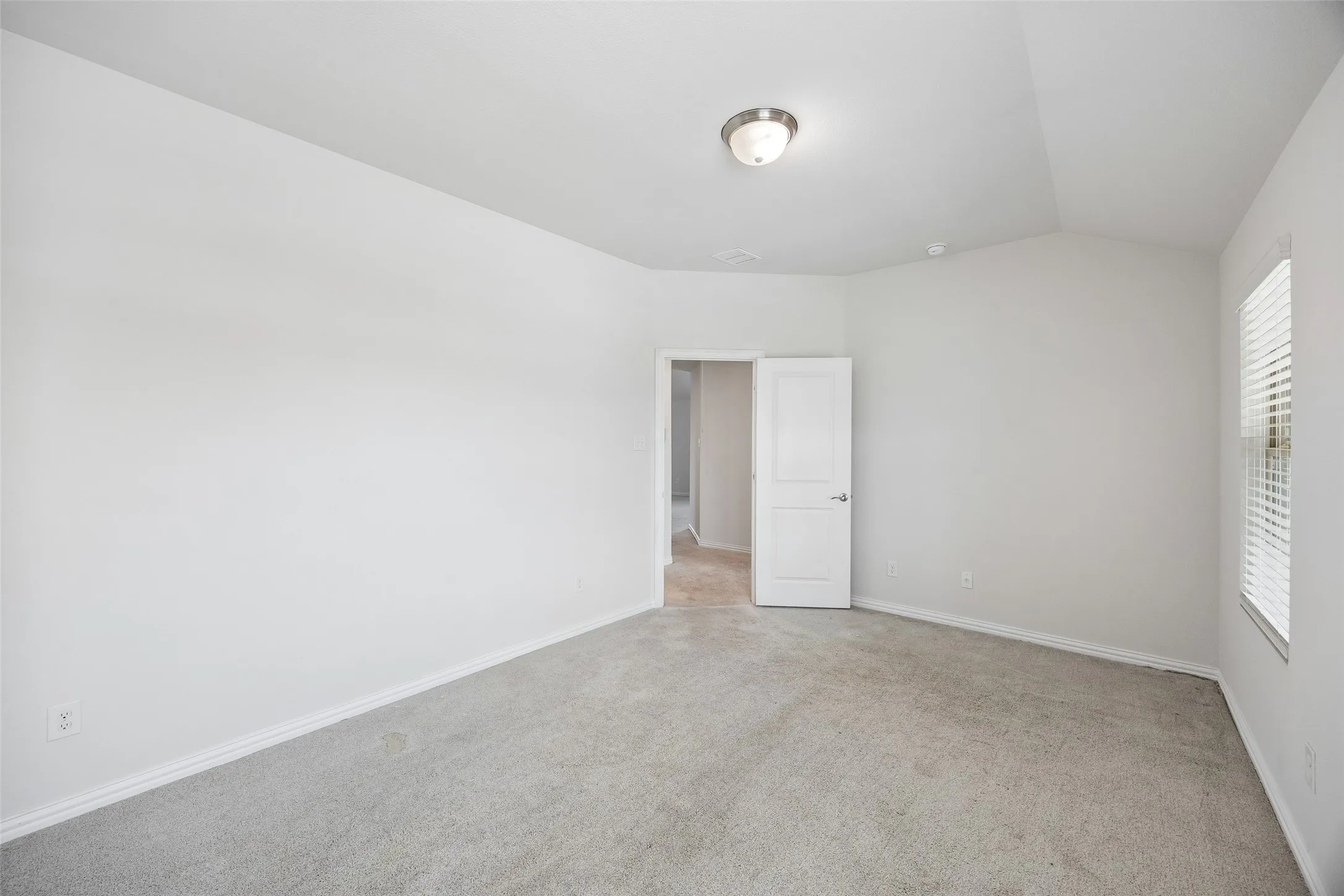 Single Family Residence For Sale in Denton County , 1940 Tomahawk Trail, Aubrey, Texas 76227, 4 Bedroom, 4 Bathroom, 3 Garage spaces, 3,502 Sqft, built in 2020, mls#21397136, Real Estate Agent in Aubrey, Homes For Sale in Denton county, Homes For Sale in Aubrey, Realtor in Aubrey Texas, Real Estate Brokerage Independent Realty Texas, Luminita Cordes Realtor
