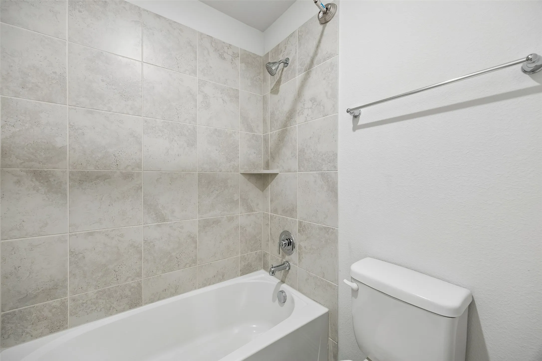 Single Family Residence For Sale in Denton County , 1940 Tomahawk Trail, Aubrey, Texas 76227, 4 Bedroom, 4 Bathroom, 3 Garage spaces, 3,502 Sqft, built in 2020, mls#21397136, Real Estate Agent in Aubrey, Homes For Sale in Denton county, Homes For Sale in Aubrey, Realtor in Aubrey Texas, Real Estate Brokerage Independent Realty Texas, Luminita Cordes Realtor