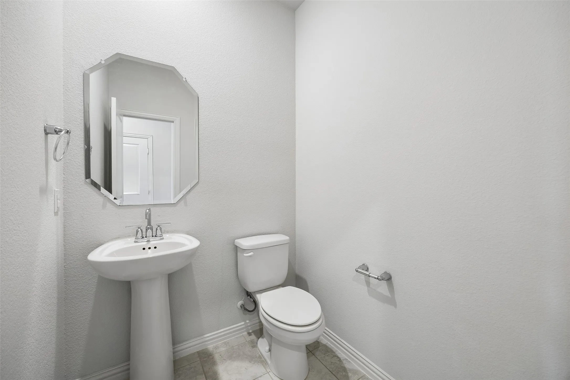 Single Family Residence For Sale in Denton County , 1940 Tomahawk Trail, Aubrey, Texas 76227, 4 Bedroom, 4 Bathroom, 3 Garage spaces, 3,502 Sqft, built in 2020, mls#21397136, Real Estate Agent in Aubrey, Homes For Sale in Denton county, Homes For Sale in Aubrey, Realtor in Aubrey Texas, Real Estate Brokerage Independent Realty Texas, Luminita Cordes Realtor