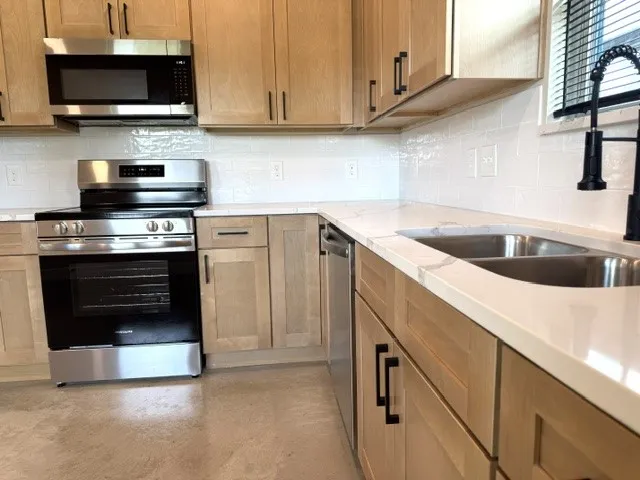 Duplex For Rent in Van Zandt County , 1909 VZ County Road 3502 102, Wills Point, Texas 75169, 3 Bedroom, 2 Bathroom, Garage spaces, 1,300 Sqft, built in 2026, mls#21397449, Real Estate Agent in Wills Point, Homes For Rent in Van Zandt county, Homes For Rent in Wills Point, Realtor in Wills Point Texas, Real Estate Brokerage Independent Realty Texas, Luminita Cordes Realtor