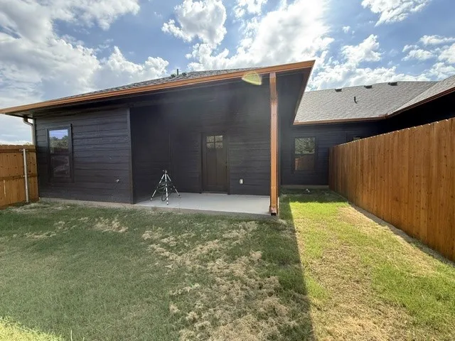 Duplex For Rent in Van Zandt County , 1909 VZ County Road 3502 102, Wills Point, Texas 75169, 3 Bedroom, 2 Bathroom, Garage spaces, 1,300 Sqft, built in 2026, mls#21397449, Real Estate Agent in Wills Point, Homes For Rent in Van Zandt county, Homes For Rent in Wills Point, Realtor in Wills Point Texas, Real Estate Brokerage Independent Realty Texas, Luminita Cordes Realtor