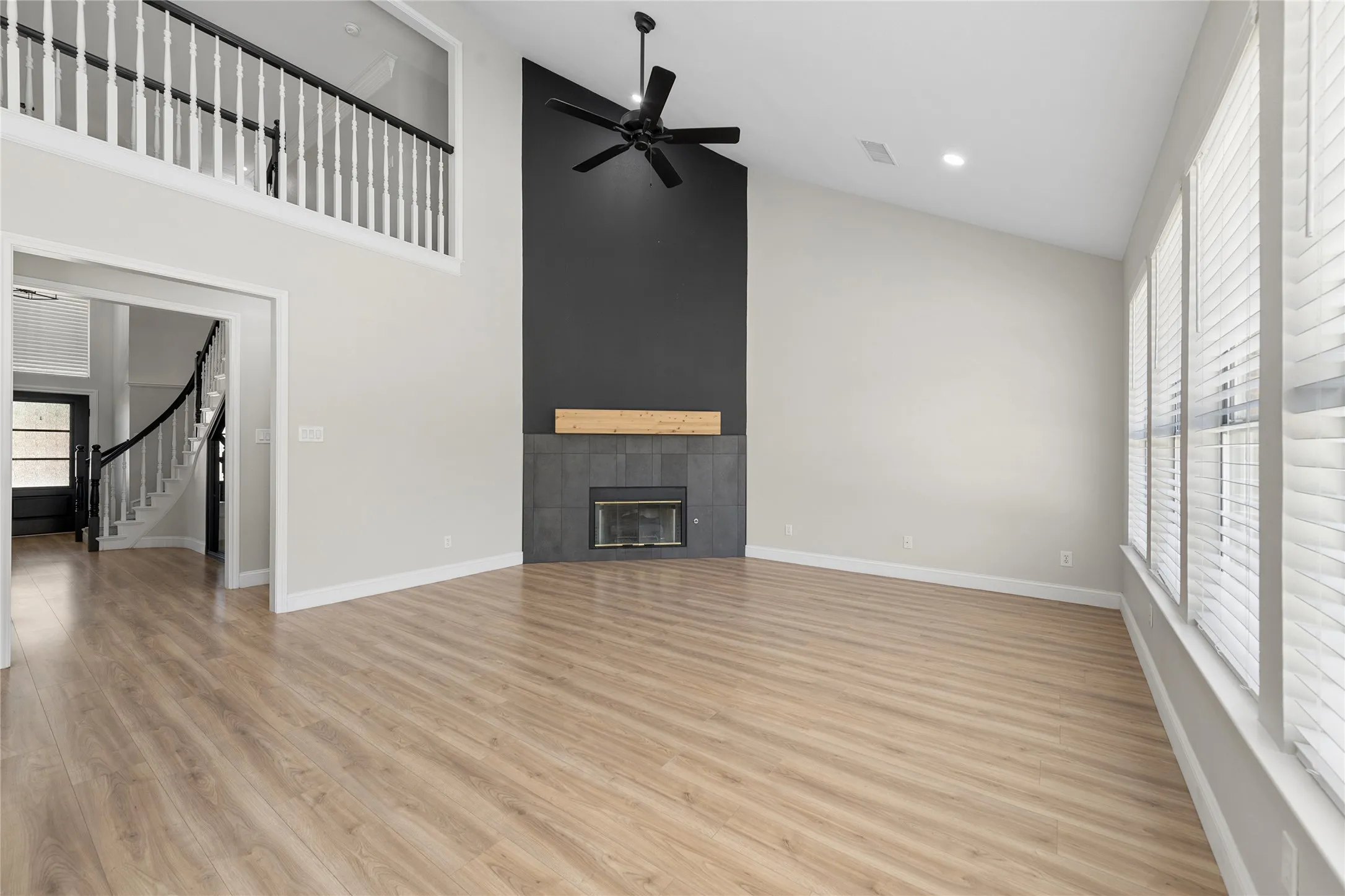 Single Family Residence For Sale in Tarrant County , 6606 Carriage Drive, Colleyville, Texas 76034, 5 Bedroom, 4 Bathroom, 2 Garage spaces, 3,683 Sqft, built in 1993, mls#21386356, Real Estate Agent in Colleyville, Homes For Sale in Tarrant county, Homes For Sale in Colleyville, Realtor in Colleyville Texas, Real Estate Brokerage Independent Realty Texas, Luminita Cordes Realtor