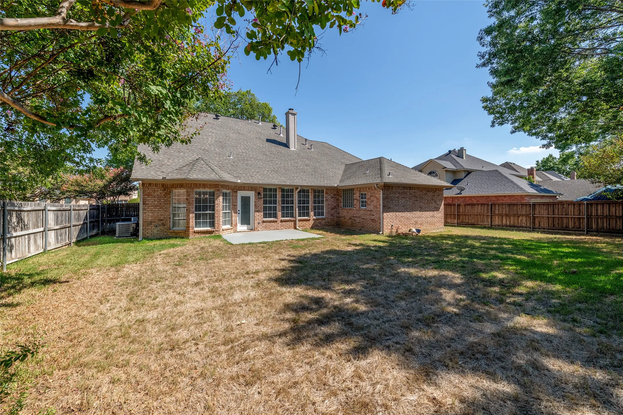 Single Family Residence For Sale in Tarrant County , 6606 Carriage Drive, Colleyville, Texas 76034, 5 Bedroom, 4 Bathroom, 2 Garage spaces, 3,683 Sqft, built in 1993, mls#21386356, Real Estate Agent in Colleyville, Homes For Sale in Tarrant county, Homes For Sale in Colleyville, Realtor in Colleyville Texas, Real Estate Brokerage Independent Realty Texas, Luminita Cordes Realtor