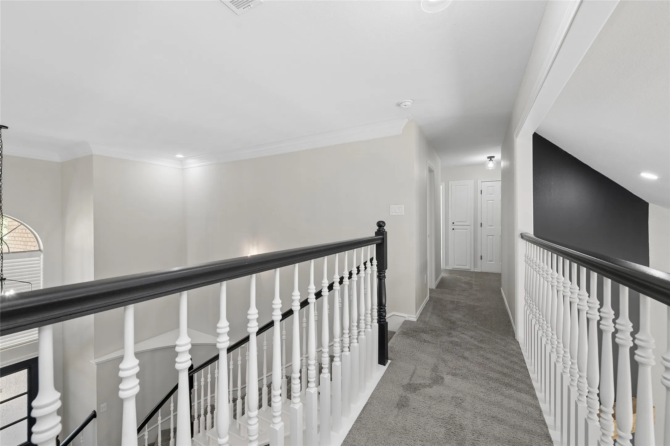 Single Family Residence For Sale in Tarrant County , 6606 Carriage Drive, Colleyville, Texas 76034, 5 Bedroom, 4 Bathroom, 2 Garage spaces, 3,683 Sqft, built in 1993, mls#21386356, Real Estate Agent in Colleyville, Homes For Sale in Tarrant county, Homes For Sale in Colleyville, Realtor in Colleyville Texas, Real Estate Brokerage Independent Realty Texas, Luminita Cordes Realtor