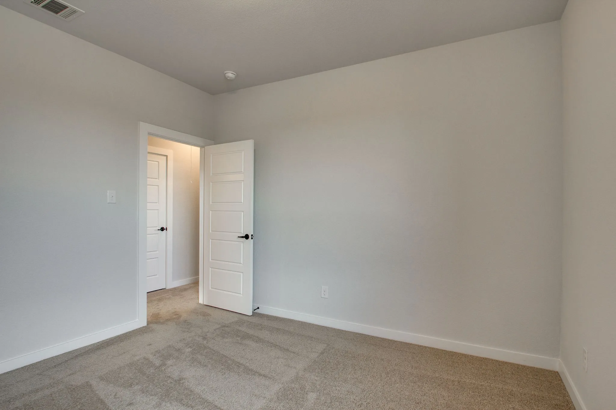 Single Family Residence For Rent in Tarrant County , 7612 Spring Drive, Watauga, Texas 76148, 4 Bedroom, 3 Bathroom, 2 Garage spaces, 2,698 Sqft, built in 2018, mls#21397458, Real Estate Agent in Watauga, Homes For Rent in Tarrant county, Homes For Rent in Watauga, Realtor in Watauga Texas, Real Estate Brokerage Independent Realty Texas, Luminita Cordes Realtor