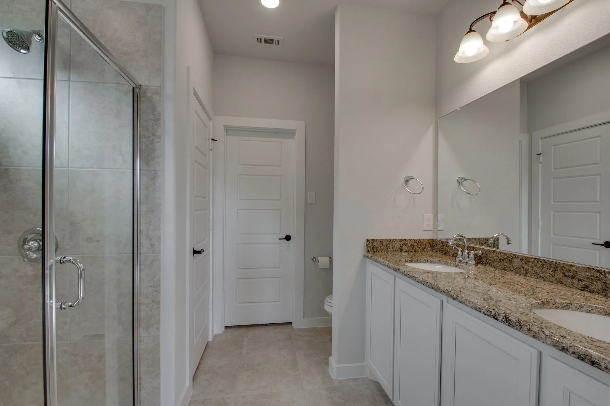 Single Family Residence For Rent in Tarrant County , 7612 Spring Drive, Watauga, Texas 76148, 4 Bedroom, 3 Bathroom, 2 Garage spaces, 2,698 Sqft, built in 2018, mls#21397458, Real Estate Agent in Watauga, Homes For Rent in Tarrant county, Homes For Rent in Watauga, Realtor in Watauga Texas, Real Estate Brokerage Independent Realty Texas, Luminita Cordes Realtor