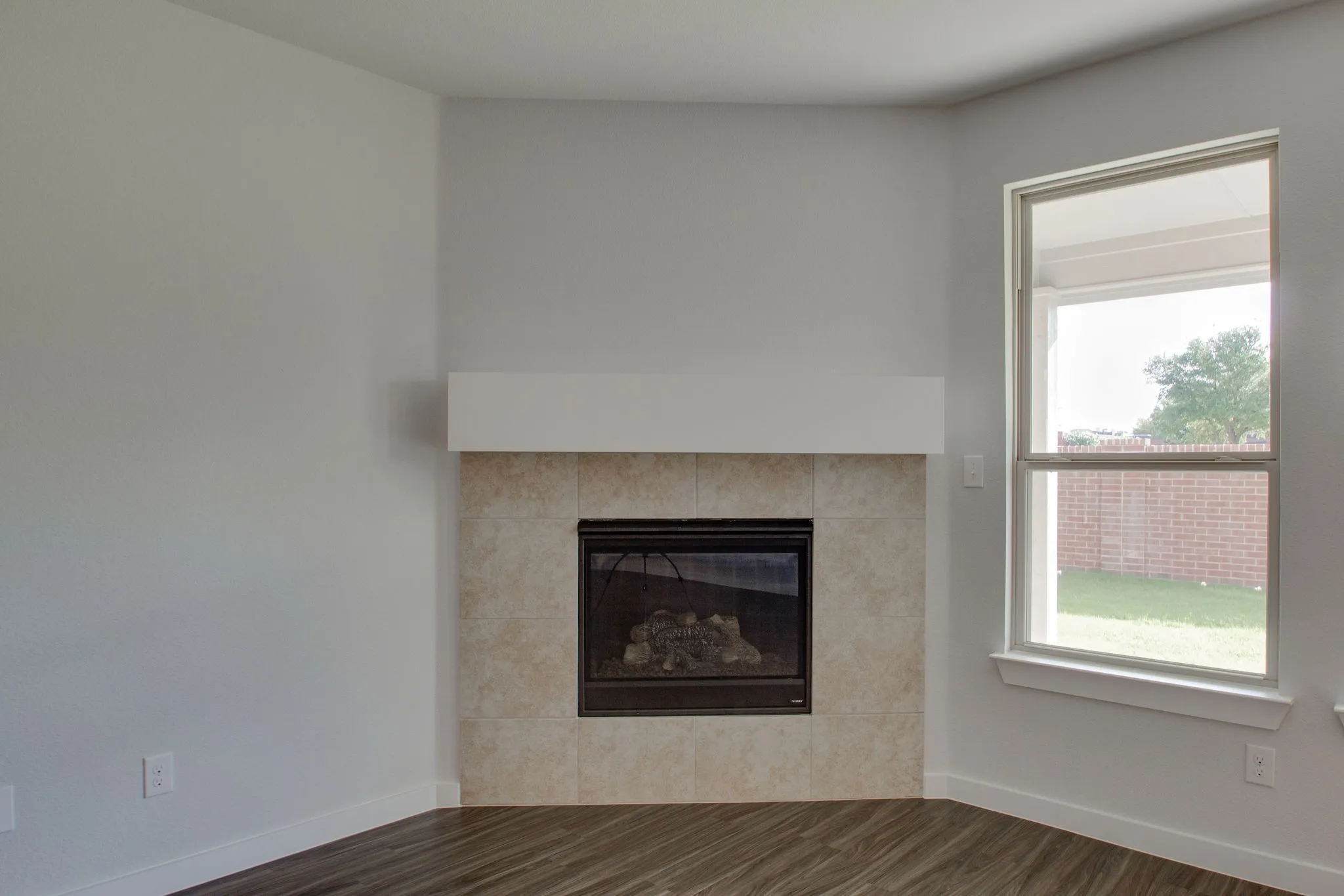 Single Family Residence For Rent in Tarrant County , 7612 Spring Drive, Watauga, Texas 76148, 4 Bedroom, 3 Bathroom, 2 Garage spaces, 2,698 Sqft, built in 2018, mls#21397458, Real Estate Agent in Watauga, Homes For Rent in Tarrant county, Homes For Rent in Watauga, Realtor in Watauga Texas, Real Estate Brokerage Independent Realty Texas, Luminita Cordes Realtor