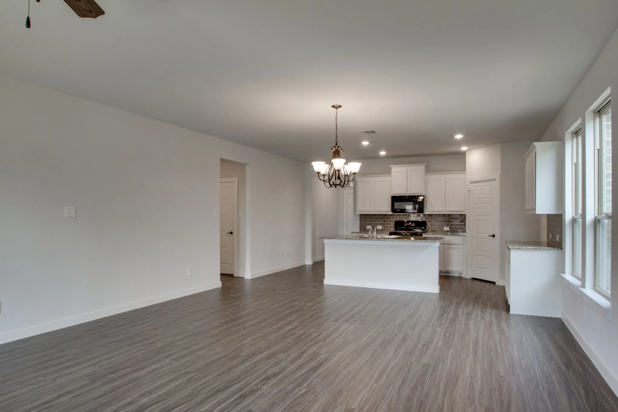 Single Family Residence For Rent in Tarrant County , 7612 Spring Drive, Watauga, Texas 76148, 4 Bedroom, 3 Bathroom, 2 Garage spaces, 2,698 Sqft, built in 2018, mls#21397458, Real Estate Agent in Watauga, Homes For Rent in Tarrant county, Homes For Rent in Watauga, Realtor in Watauga Texas, Real Estate Brokerage Independent Realty Texas, Luminita Cordes Realtor