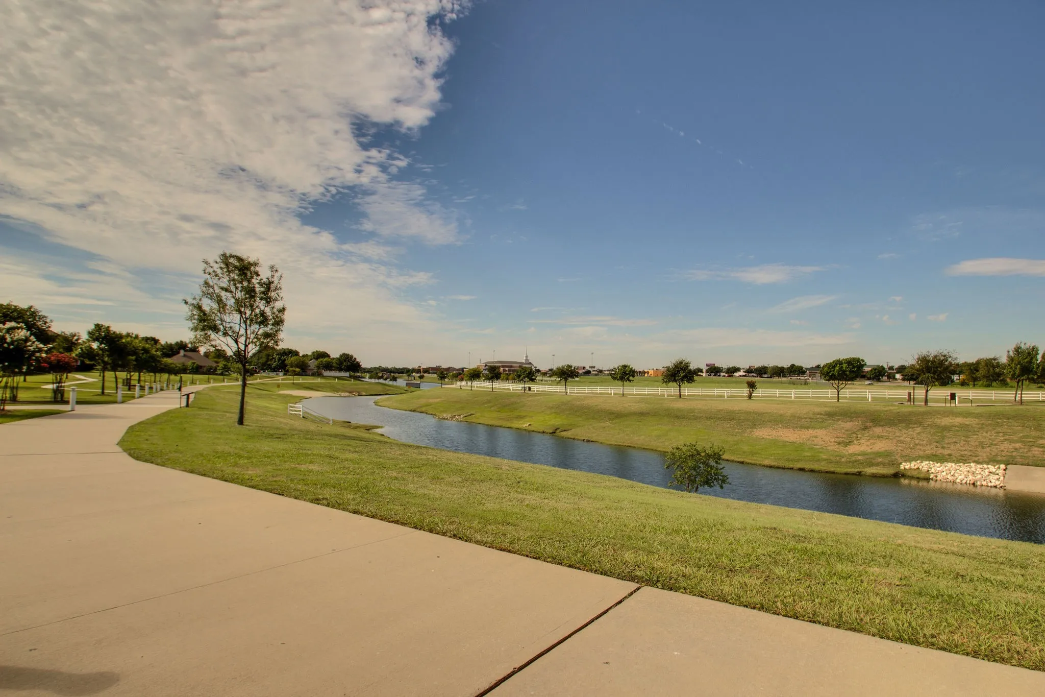 Single Family Residence For Rent in Tarrant County , 7612 Spring Drive, Watauga, Texas 76148, 4 Bedroom, 3 Bathroom, 2 Garage spaces, 2,698 Sqft, built in 2018, mls#21397458, Real Estate Agent in Watauga, Homes For Rent in Tarrant county, Homes For Rent in Watauga, Realtor in Watauga Texas, Real Estate Brokerage Independent Realty Texas, Luminita Cordes Realtor