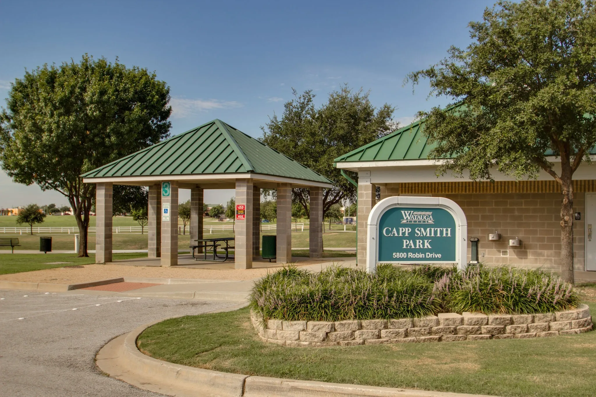Single Family Residence For Rent in Tarrant County , 7612 Spring Drive, Watauga, Texas 76148, 4 Bedroom, 3 Bathroom, 2 Garage spaces, 2,698 Sqft, built in 2018, mls#21397458, Real Estate Agent in Watauga, Homes For Rent in Tarrant county, Homes For Rent in Watauga, Realtor in Watauga Texas, Real Estate Brokerage Independent Realty Texas, Luminita Cordes Realtor