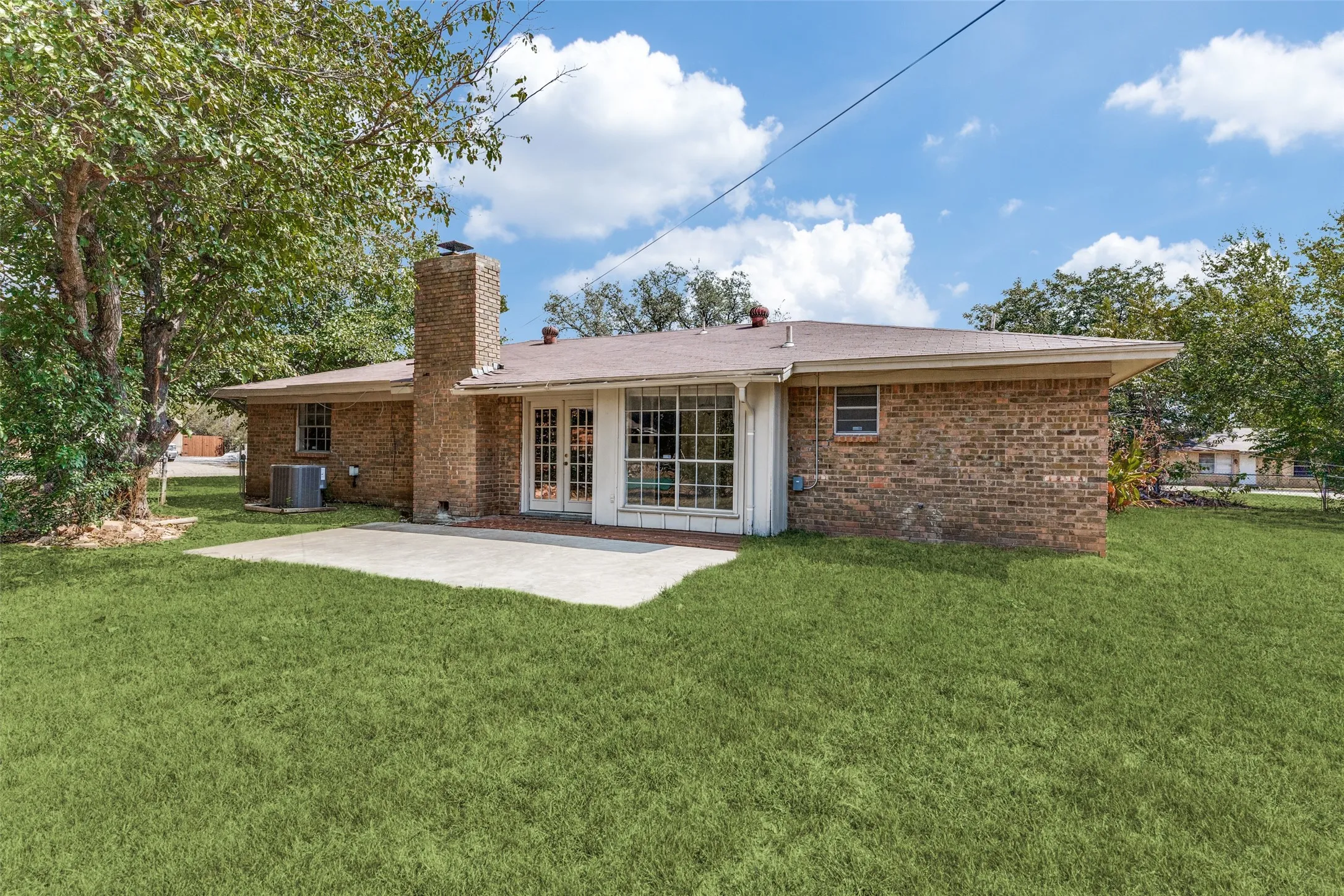 Single Family Residence For Rent in Johnson County , 125 N Jessup Street, Alvarado, Texas 76009, 4 Bedroom, 2 Bathroom, 2 Garage spaces, 1,646 Sqft, built in 1983, mls#21397497, Real Estate Agent in Alvarado, Homes For Rent in Johnson county, Homes For Rent in Alvarado, Realtor in Alvarado Texas, Real Estate Brokerage Independent Realty Texas, Luminita Cordes Realtor