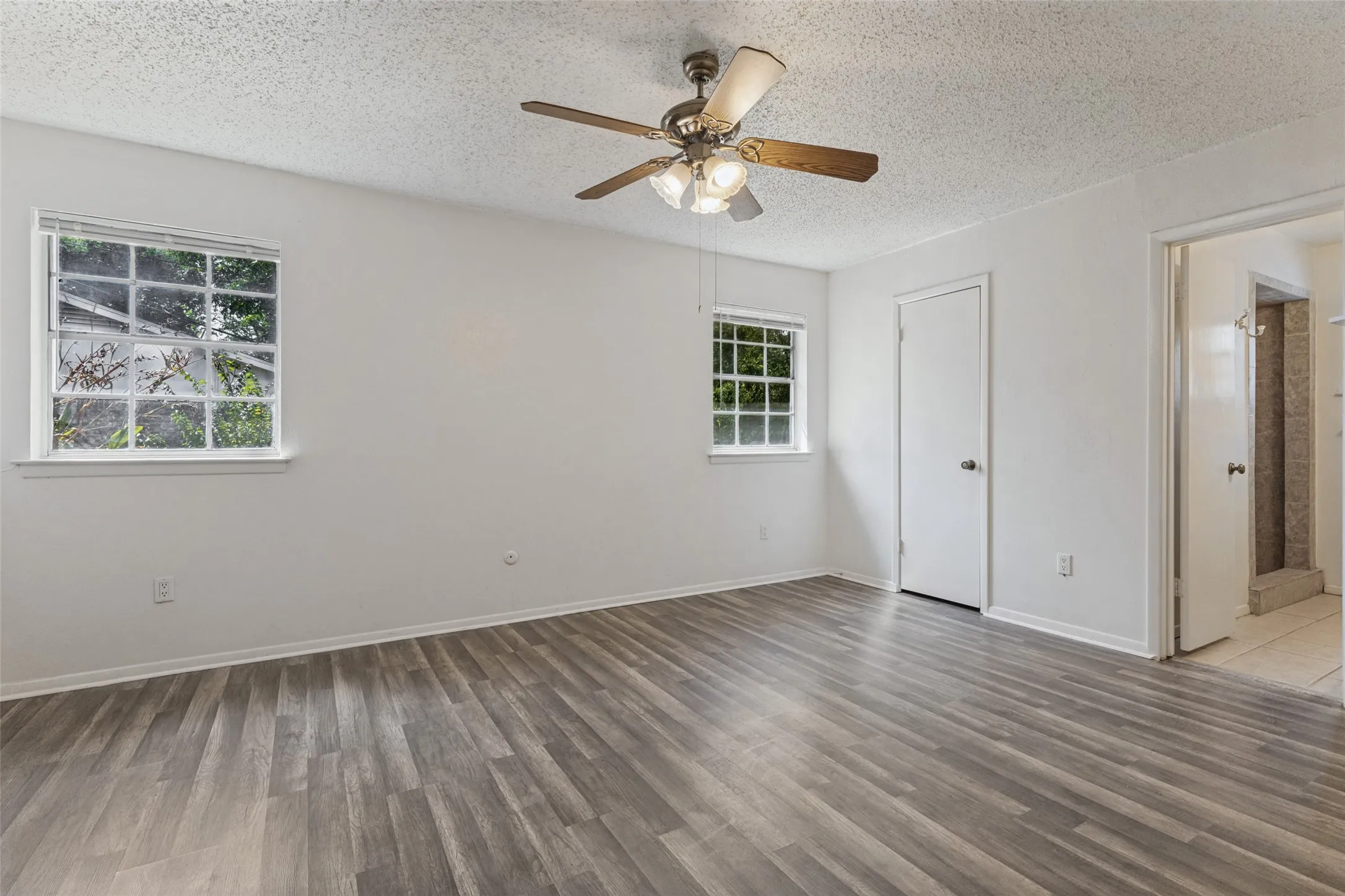 Single Family Residence For Rent in Johnson County , 125 N Jessup Street, Alvarado, Texas 76009, 4 Bedroom, 2 Bathroom, 2 Garage spaces, 1,646 Sqft, built in 1983, mls#21397497, Real Estate Agent in Alvarado, Homes For Rent in Johnson county, Homes For Rent in Alvarado, Realtor in Alvarado Texas, Real Estate Brokerage Independent Realty Texas, Luminita Cordes Realtor