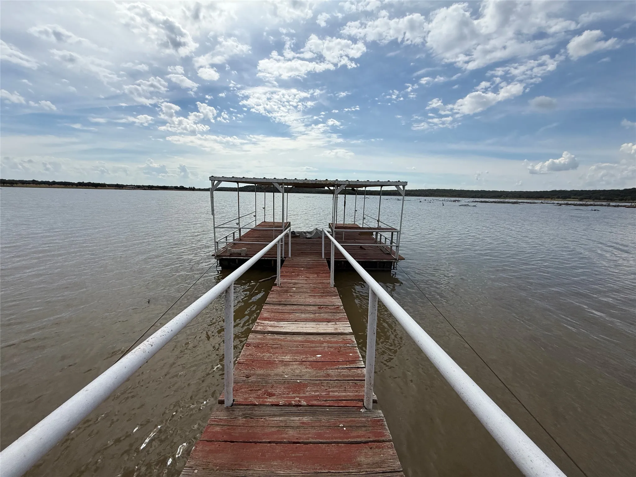 Single Family Residence For Sale in Brown County , 3460 Bounding Main Drive, May, Texas 76857, 2 Bedroom, 1 Bathroom, Garage spaces, 1,062 Sqft, built in 1992, mls#21397500, Real Estate Agent in May, Homes For Sale in Brown county, Homes For Sale in May, Realtor in May Texas, Real Estate Brokerage Independent Realty Texas, Luminita Cordes Realtor