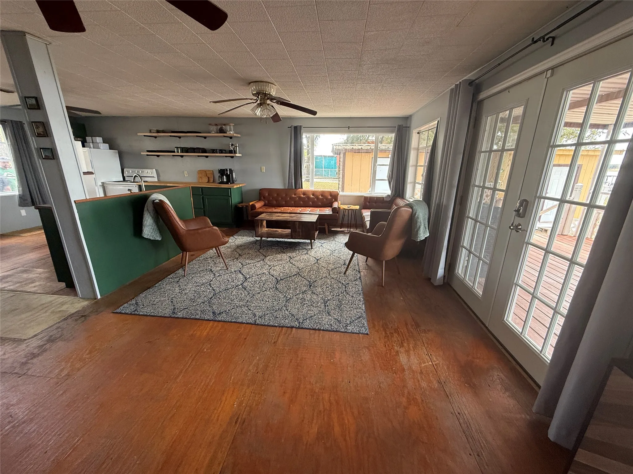 Single Family Residence For Sale in Brown County , 3460 Bounding Main Drive, May, Texas 76857, 2 Bedroom, 1 Bathroom, Garage spaces, 1,062 Sqft, built in 1992, mls#21397500, Real Estate Agent in May, Homes For Sale in Brown county, Homes For Sale in May, Realtor in May Texas, Real Estate Brokerage Independent Realty Texas, Luminita Cordes Realtor