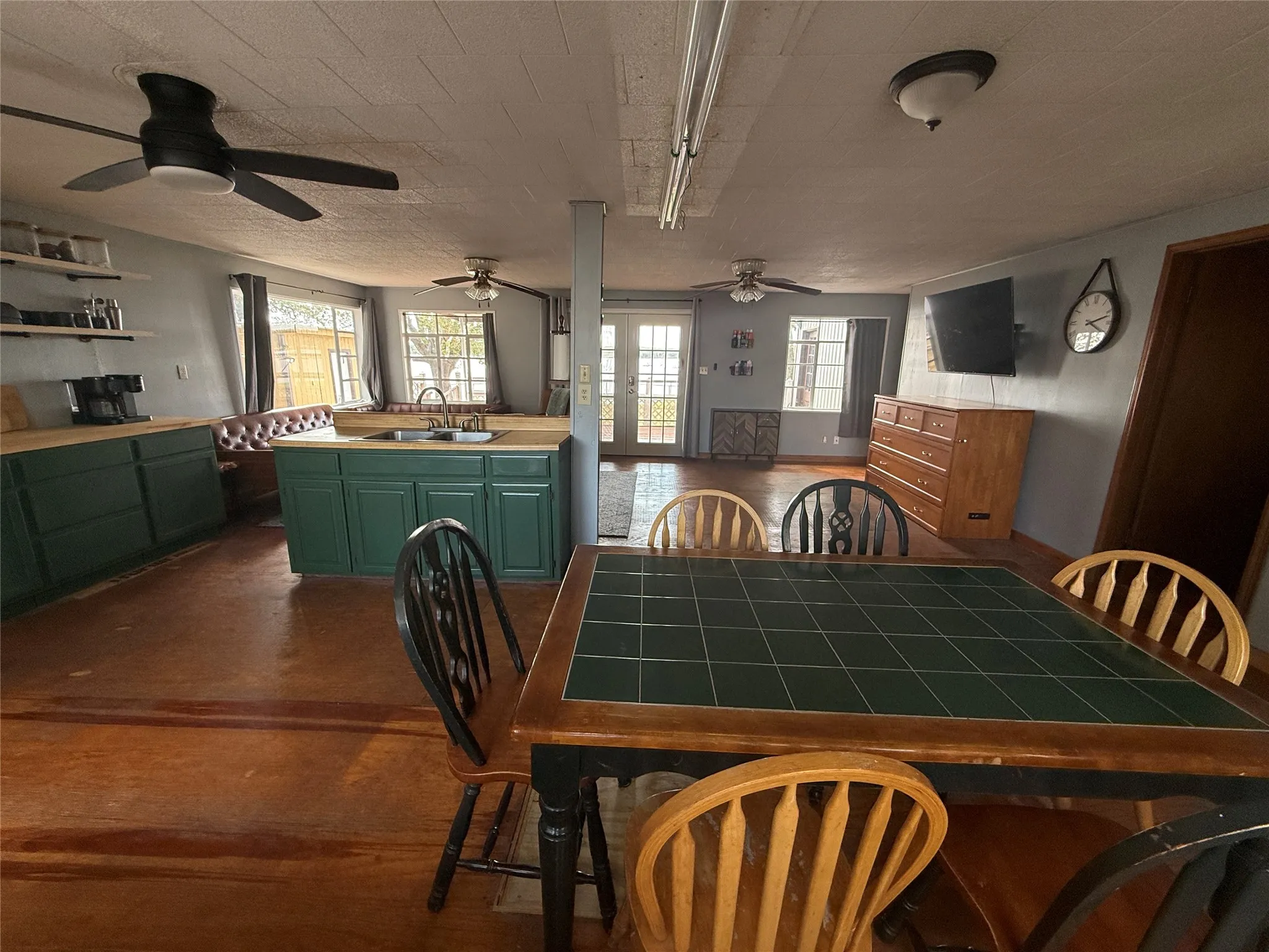 Single Family Residence For Sale in Brown County , 3460 Bounding Main Drive, May, Texas 76857, 2 Bedroom, 1 Bathroom, Garage spaces, 1,062 Sqft, built in 1992, mls#21397500, Real Estate Agent in May, Homes For Sale in Brown county, Homes For Sale in May, Realtor in May Texas, Real Estate Brokerage Independent Realty Texas, Luminita Cordes Realtor