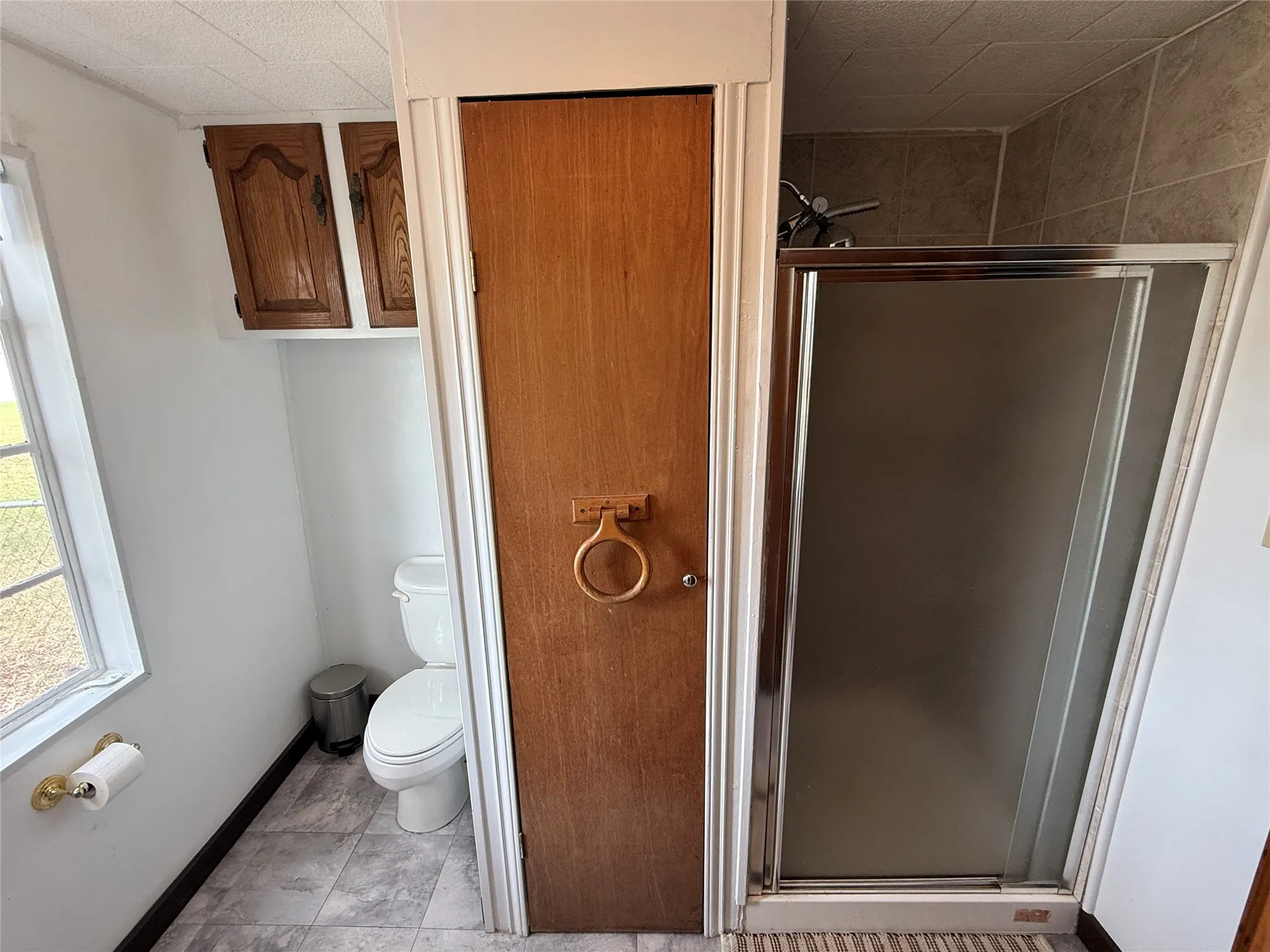 Single Family Residence For Sale in Brown County , 3460 Bounding Main Drive, May, Texas 76857, 2 Bedroom, 1 Bathroom, Garage spaces, 1,062 Sqft, built in 1992, mls#21397500, Real Estate Agent in May, Homes For Sale in Brown county, Homes For Sale in May, Realtor in May Texas, Real Estate Brokerage Independent Realty Texas, Luminita Cordes Realtor