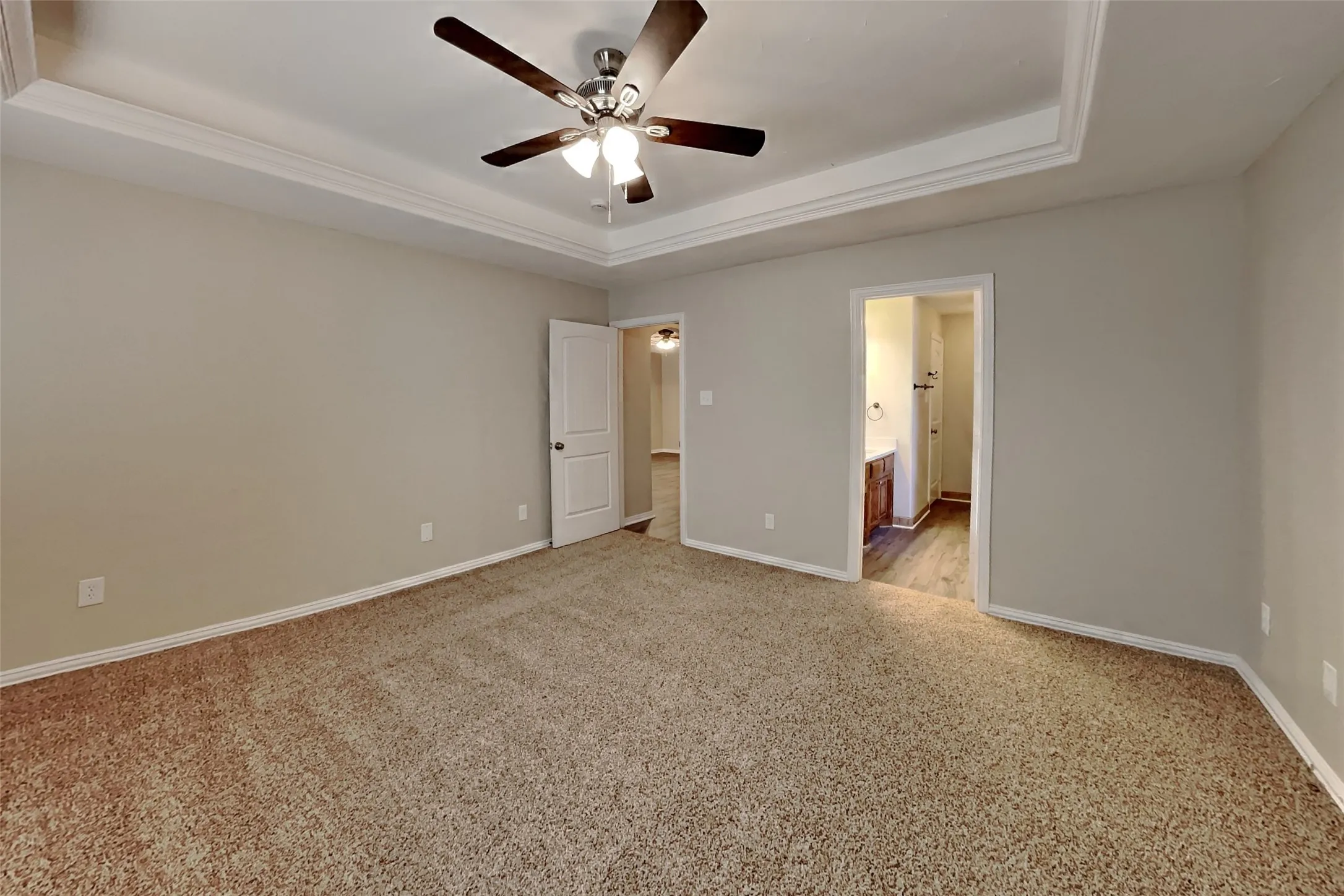 Single Family Residence For Rent in Tarrant County , 4945 Wild Oats Drive, Fort Worth, Texas 76179, 3 Bedroom, 2 Bathroom, 2 Garage spaces, 1,546 Sqft, built in 2010, mls#21397493, Real Estate Agent in Fort Worth, Homes For Rent in Tarrant county, Homes For Rent in Fort Worth, Realtor in Fort Worth Texas, Real Estate Brokerage Independent Realty Texas, Luminita Cordes Realtor