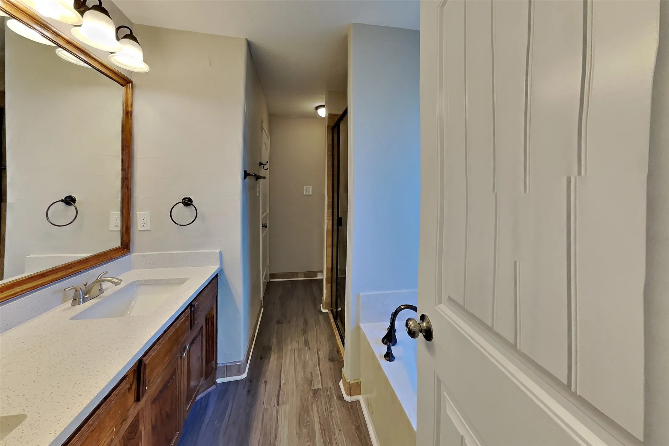 Single Family Residence For Rent in Tarrant County , 4945 Wild Oats Drive, Fort Worth, Texas 76179, 3 Bedroom, 2 Bathroom, 2 Garage spaces, 1,546 Sqft, built in 2010, mls#21397493, Real Estate Agent in Fort Worth, Homes For Rent in Tarrant county, Homes For Rent in Fort Worth, Realtor in Fort Worth Texas, Real Estate Brokerage Independent Realty Texas, Luminita Cordes Realtor