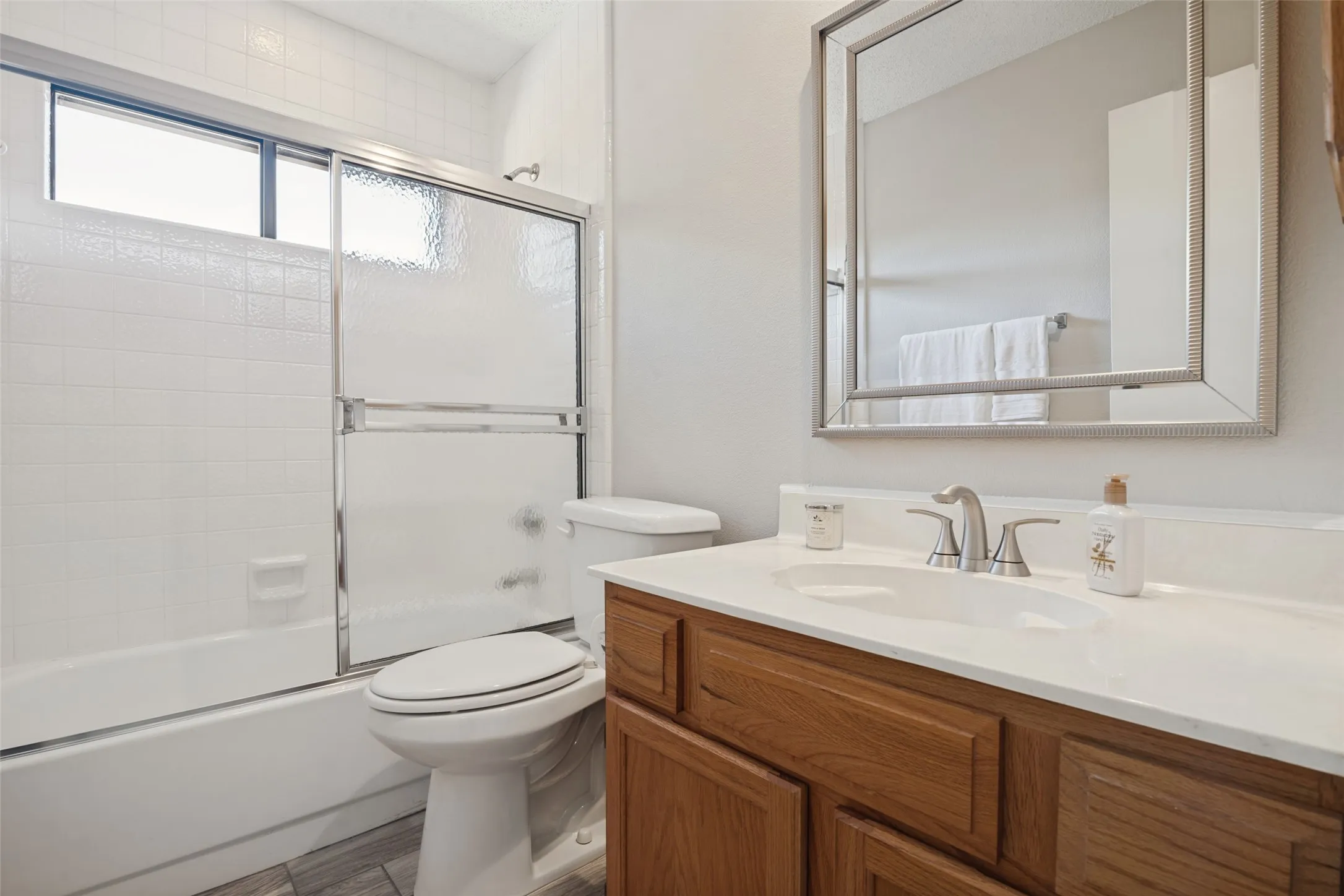 Single Family Residence For Sale in Collin County , 3801 Suffolk Lane, Plano, Texas 75023, 3 Bedroom, 2 Bathroom, 2 Garage spaces, 1,604 Sqft, built in 1988, mls#21397508, Real Estate Agent in Plano, Homes For Sale in Collin county, Homes For Sale in Plano, Realtor in Plano Texas, Real Estate Brokerage Independent Realty Texas, Luminita Cordes Realtor