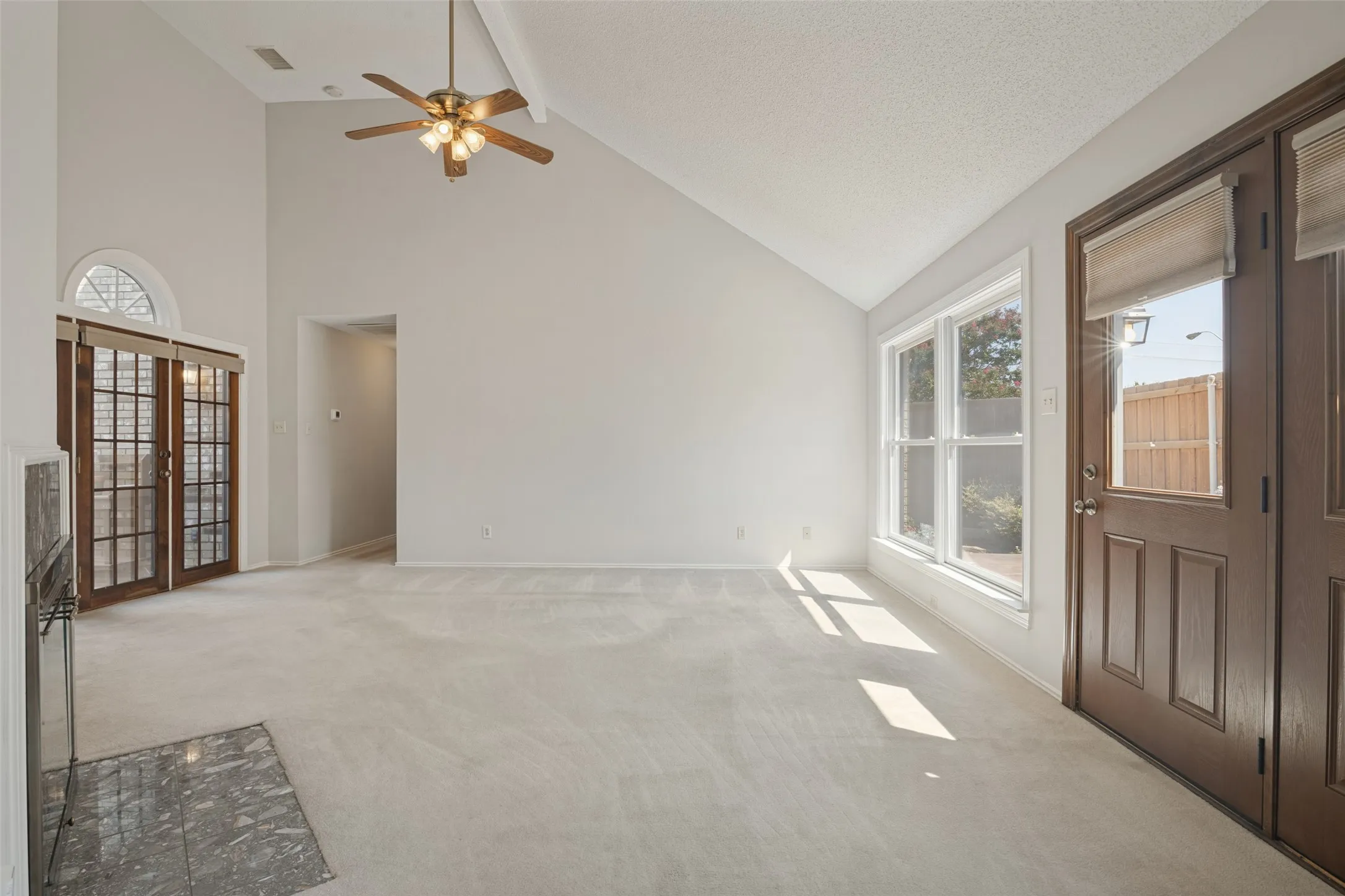 Single Family Residence For Sale in Collin County , 3801 Suffolk Lane, Plano, Texas 75023, 3 Bedroom, 2 Bathroom, 2 Garage spaces, 1,604 Sqft, built in 1988, mls#21397508, Real Estate Agent in Plano, Homes For Sale in Collin county, Homes For Sale in Plano, Realtor in Plano Texas, Real Estate Brokerage Independent Realty Texas, Luminita Cordes Realtor