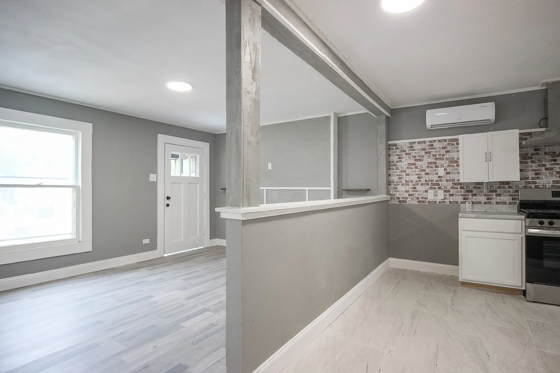 Single Family Residence For Sale in Mc Lennan County , 3720 Live Oak, Waco, Texas 76708, 3 Bedroom, 2 Bathroom, 1 Garage spaces, 1,596 Sqft, built in 1950, mls#21395992, Real Estate Agent in Waco, Homes For Sale in Mc Lennan county, Homes For Sale in Waco, Realtor in Waco Texas, Real Estate Brokerage Independent Realty Texas, Luminita Cordes Realtor