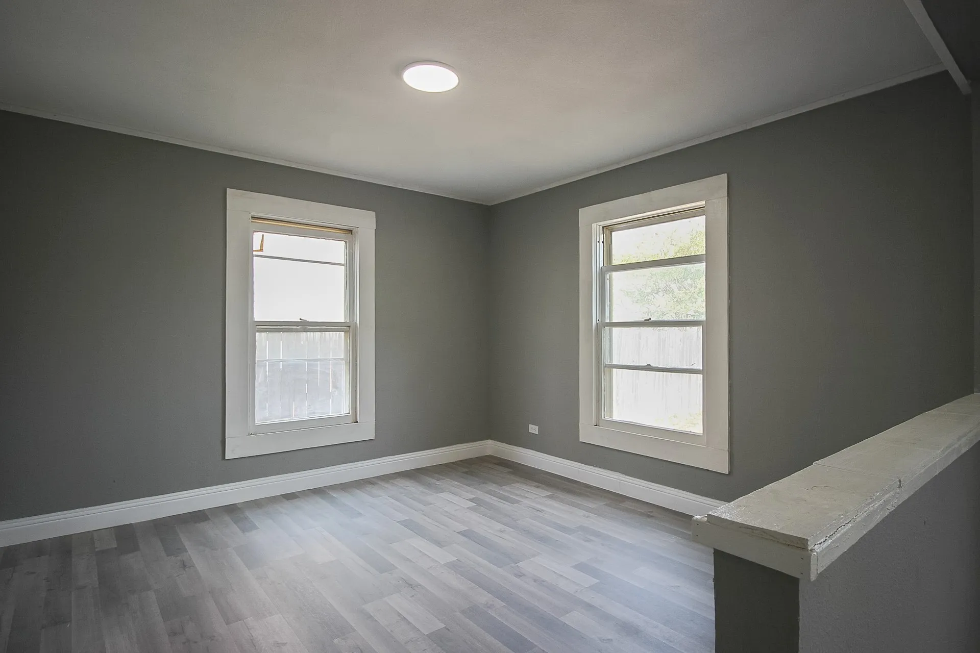 Single Family Residence For Sale in Mc Lennan County , 3720 Live Oak, Waco, Texas 76708, 3 Bedroom, 2 Bathroom, 1 Garage spaces, 1,596 Sqft, built in 1950, mls#21395992, Real Estate Agent in Waco, Homes For Sale in Mc Lennan county, Homes For Sale in Waco, Realtor in Waco Texas, Real Estate Brokerage Independent Realty Texas, Luminita Cordes Realtor