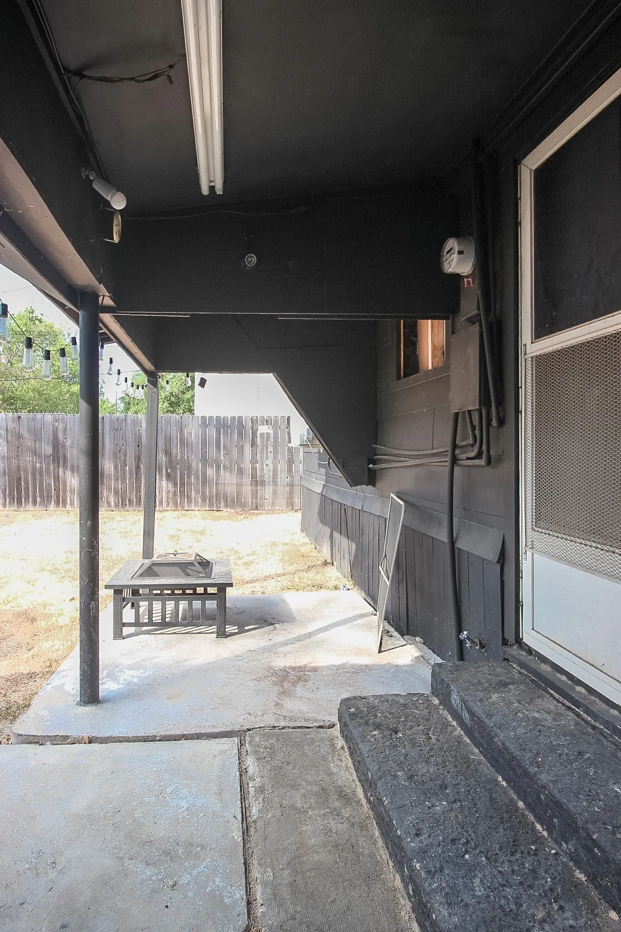 Single Family Residence For Sale in Mc Lennan County , 3720 Live Oak, Waco, Texas 76708, 3 Bedroom, 2 Bathroom, 1 Garage spaces, 1,596 Sqft, built in 1950, mls#21395992, Real Estate Agent in Waco, Homes For Sale in Mc Lennan county, Homes For Sale in Waco, Realtor in Waco Texas, Real Estate Brokerage Independent Realty Texas, Luminita Cordes Realtor