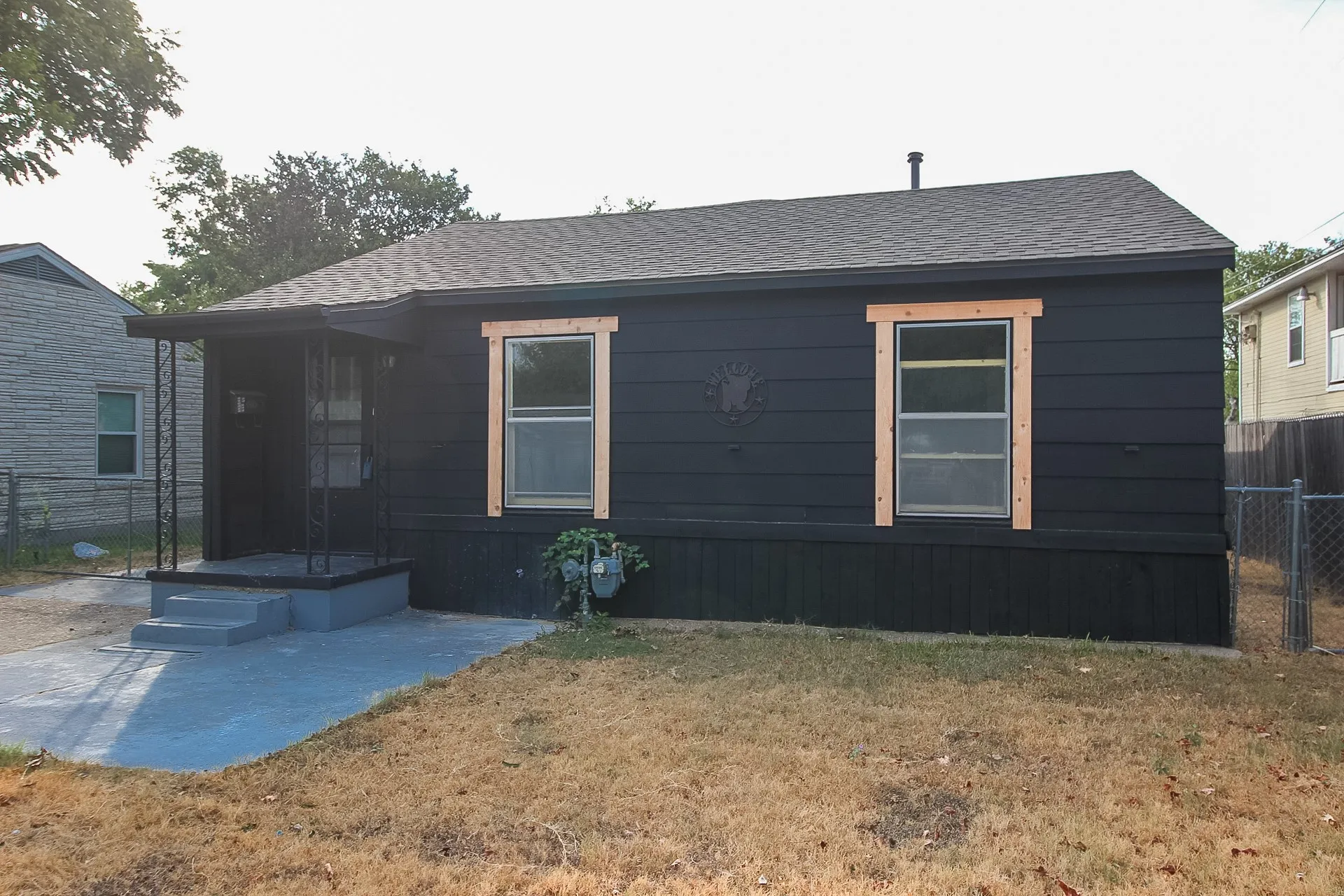 Single Family Residence For Sale in Mc Lennan County , 3720 Live Oak, Waco, Texas 76708, 3 Bedroom, 2 Bathroom, 1 Garage spaces, 1,596 Sqft, built in 1950, mls#21395992, Real Estate Agent in Waco, Homes For Sale in Mc Lennan county, Homes For Sale in Waco, Realtor in Waco Texas, Real Estate Brokerage Independent Realty Texas, Luminita Cordes Realtor
