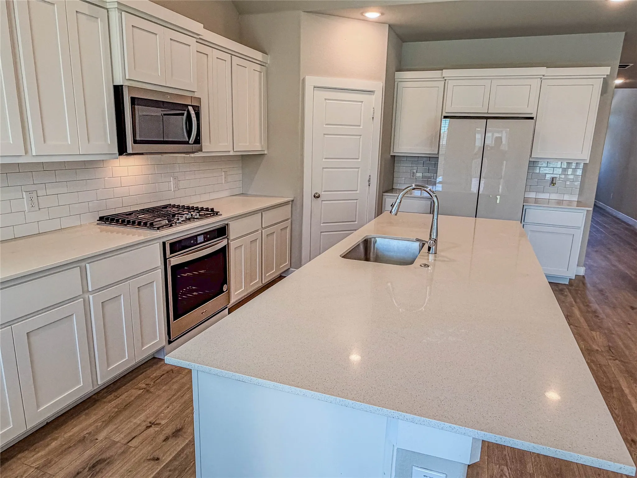 Single Family Residence For Sale in Tarrant County , 2429 Linto Street, Fort Worth, Texas 76179, 5 Bedroom, 4 Bathroom, 2 Garage spaces, 3,698 Sqft, built in 2023, mls#21397374, Real Estate Agent in Fort Worth, Homes For Sale in Tarrant county, Homes For Sale in Fort Worth, Realtor in Fort Worth Texas, Real Estate Brokerage Independent Realty Texas, Luminita Cordes Realtor