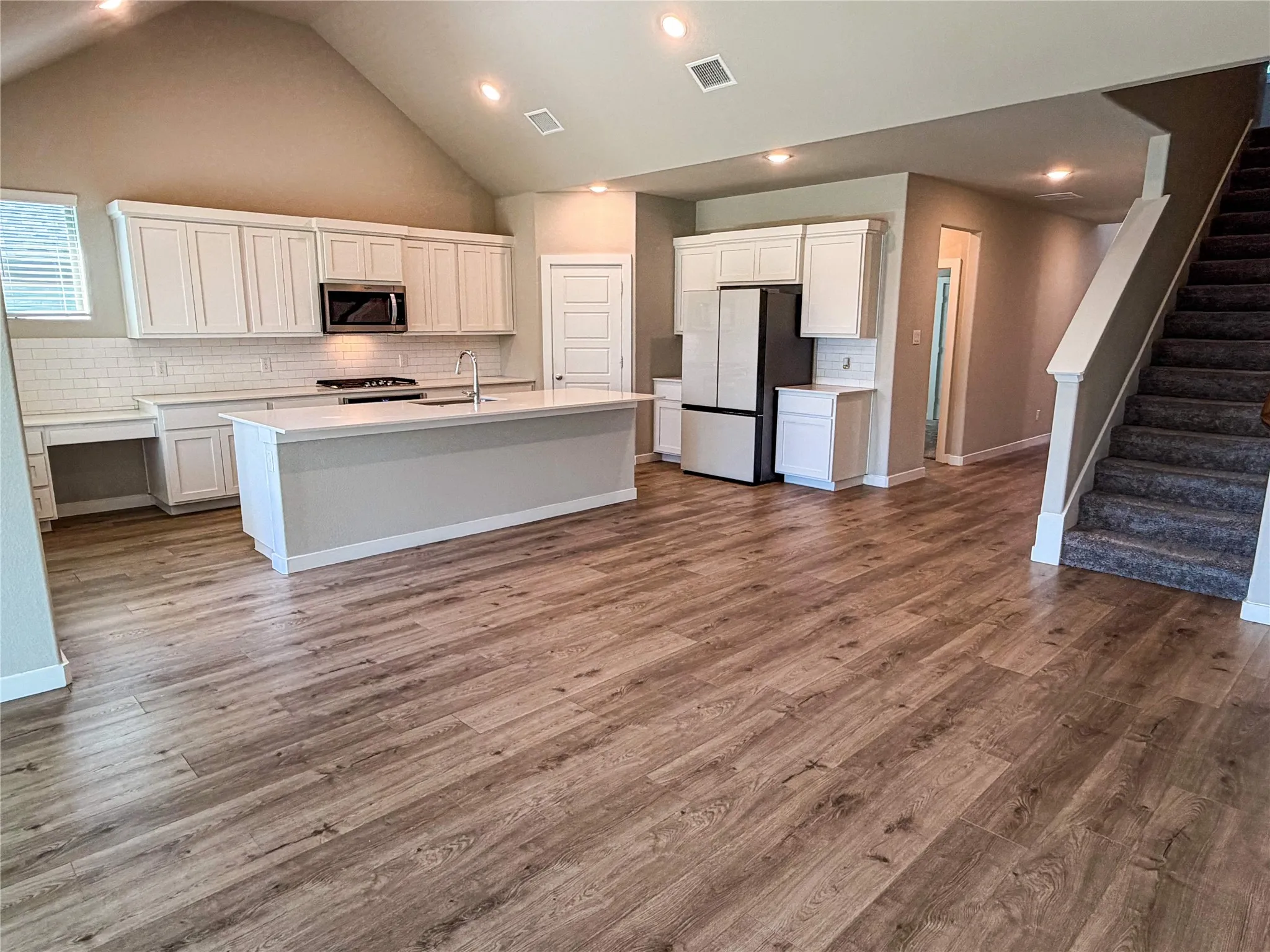 Single Family Residence For Sale in Tarrant County , 2429 Linto Street, Fort Worth, Texas 76179, 5 Bedroom, 4 Bathroom, 2 Garage spaces, 3,698 Sqft, built in 2023, mls#21397374, Real Estate Agent in Fort Worth, Homes For Sale in Tarrant county, Homes For Sale in Fort Worth, Realtor in Fort Worth Texas, Real Estate Brokerage Independent Realty Texas, Luminita Cordes Realtor