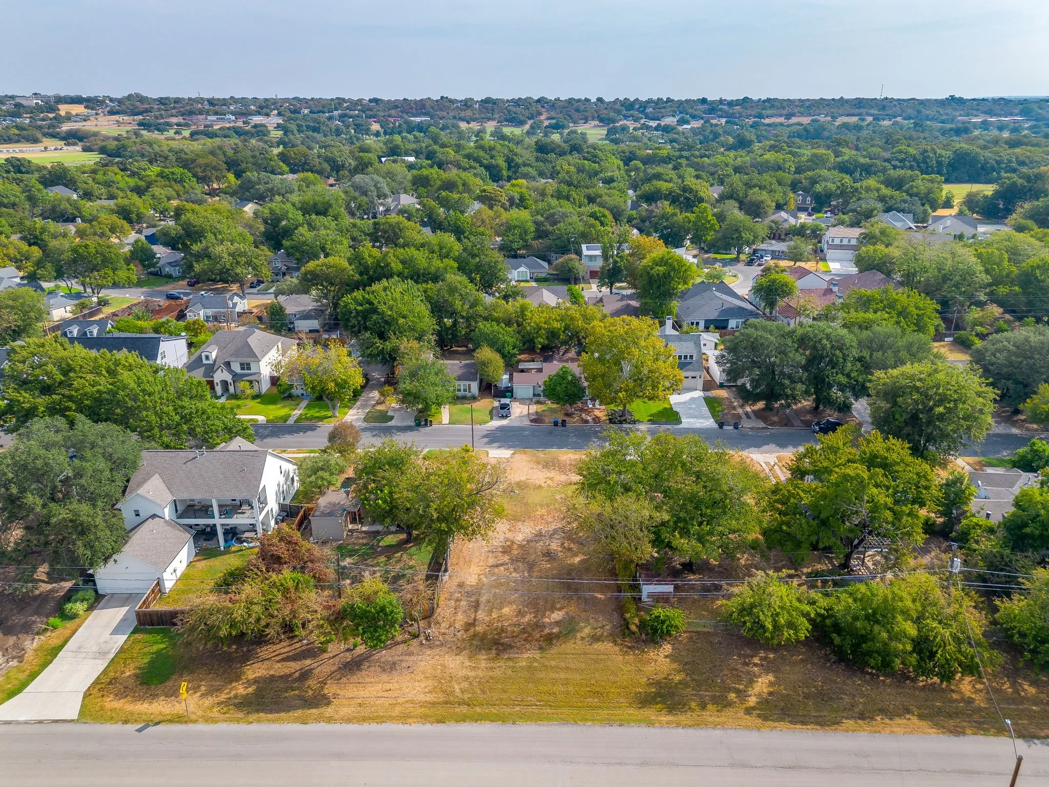 Improved Land For Sale in Tarrant County , 825 Edgefield Road, Fort Worth, Texas 76107, 0, 0, Garage spaces, 0 Sqft, built in 1942, mls#21393797, Real Estate Agent in Fort Worth, Homes For Sale in Tarrant county, Homes For Sale in Fort Worth, Realtor in Fort Worth Texas, Real Estate Brokerage Independent Realty Texas, Luminita Cordes Realtor