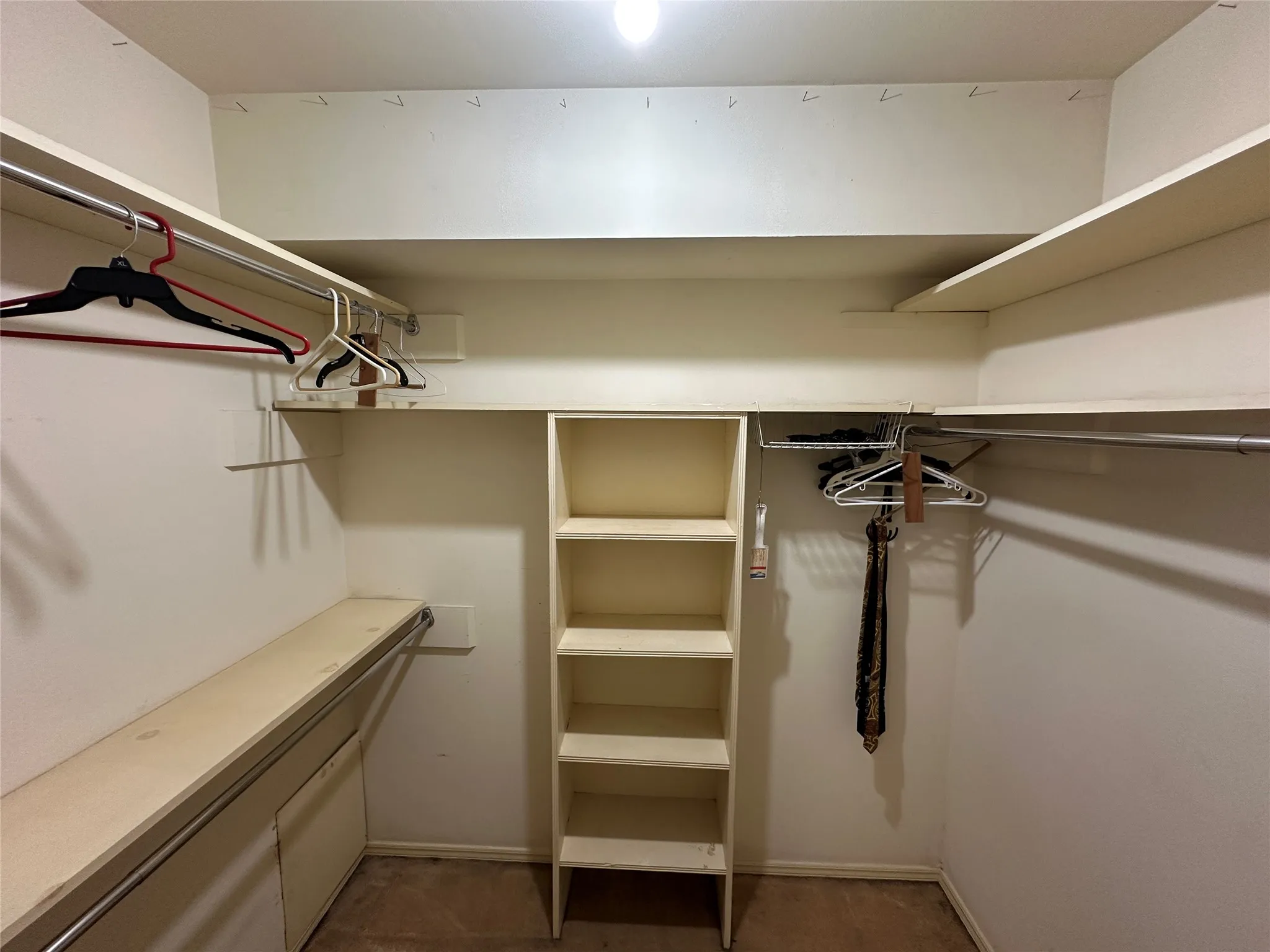 Condominium For Sale in Dallas County , 7939 Royal Lane 225, Dallas, Texas 75230, 2 Bedroom, 2 Bathroom, Garage spaces, 1,101 Sqft, built in 1964, mls#21396483, Real Estate Agent in Dallas, Homes For Sale in Dallas county, Homes For Sale in Dallas, Realtor in Dallas Texas, Real Estate Brokerage Independent Realty Texas, Luminita Cordes Realtor