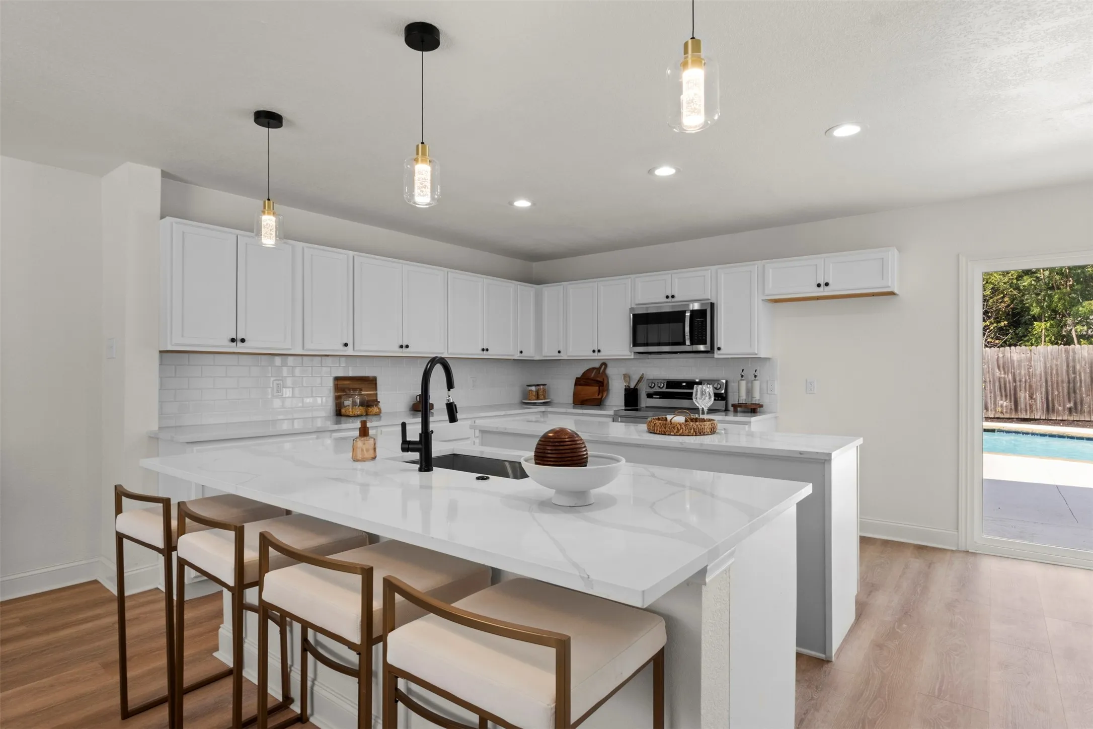 Single Family Residence For Sale in Dallas County , 2833 Cibola Drive, Irving, Texas 75062, 4 Bedroom, 3 Bathroom, 2 Garage spaces, 1,850 Sqft, built in 1968, mls#21396371, Real Estate Agent in Irving, Homes For Sale in Dallas county, Homes For Sale in Irving, Realtor in Irving Texas, Real Estate Brokerage Independent Realty Texas, Luminita Cordes Realtor
