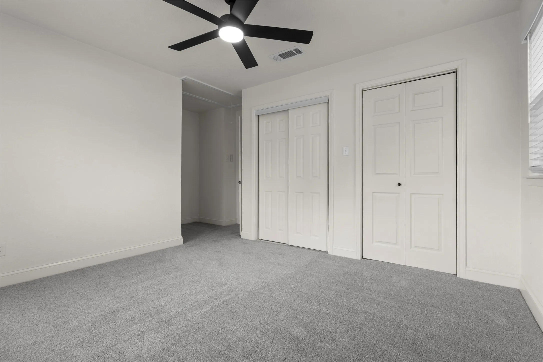 Single Family Residence For Sale in Dallas County , 2833 Cibola Drive, Irving, Texas 75062, 4 Bedroom, 3 Bathroom, 2 Garage spaces, 1,850 Sqft, built in 1968, mls#21396371, Real Estate Agent in Irving, Homes For Sale in Dallas county, Homes For Sale in Irving, Realtor in Irving Texas, Real Estate Brokerage Independent Realty Texas, Luminita Cordes Realtor