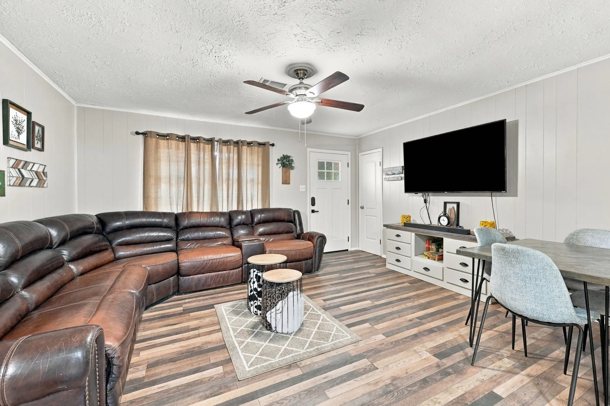 Single Family Residence For Sale in Hill County , 102 Creek Drive, Whitney, Texas 76692, 4 Bedroom, 1 Bathroom, Garage spaces, 1,523 Sqft, built in 0, mls#21395205, Real Estate Agent in Whitney, Homes For Sale in Hill county, Homes For Sale in Whitney, Realtor in Whitney Texas, Real Estate Brokerage Independent Realty Texas, Luminita Cordes Realtor