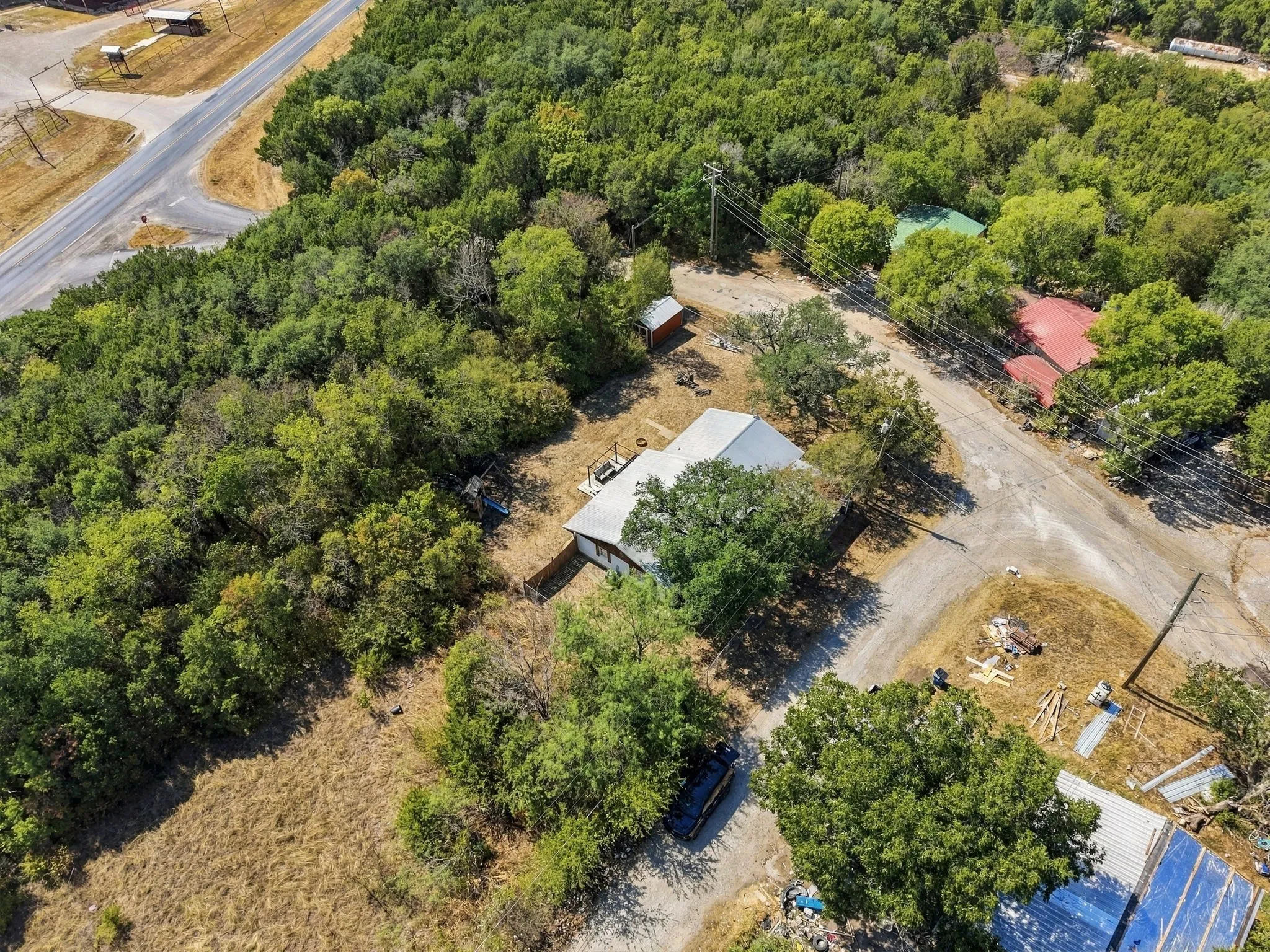 Single Family Residence For Sale in Hill County , 102 Creek Drive, Whitney, Texas 76692, 4 Bedroom, 1 Bathroom, Garage spaces, 1,523 Sqft, built in 0, mls#21395205, Real Estate Agent in Whitney, Homes For Sale in Hill county, Homes For Sale in Whitney, Realtor in Whitney Texas, Real Estate Brokerage Independent Realty Texas, Luminita Cordes Realtor