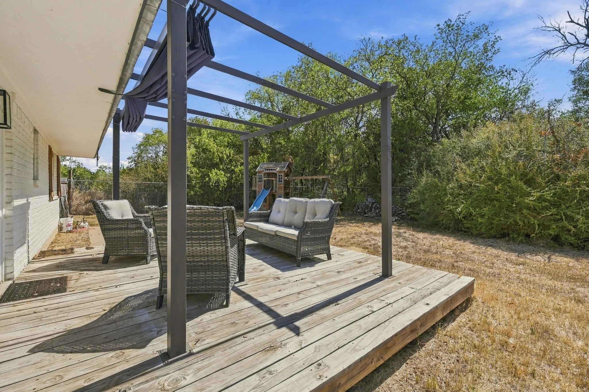 Single Family Residence For Sale in Hill County , 102 Creek Drive, Whitney, Texas 76692, 4 Bedroom, 1 Bathroom, Garage spaces, 1,523 Sqft, built in 0, mls#21395205, Real Estate Agent in Whitney, Homes For Sale in Hill county, Homes For Sale in Whitney, Realtor in Whitney Texas, Real Estate Brokerage Independent Realty Texas, Luminita Cordes Realtor
