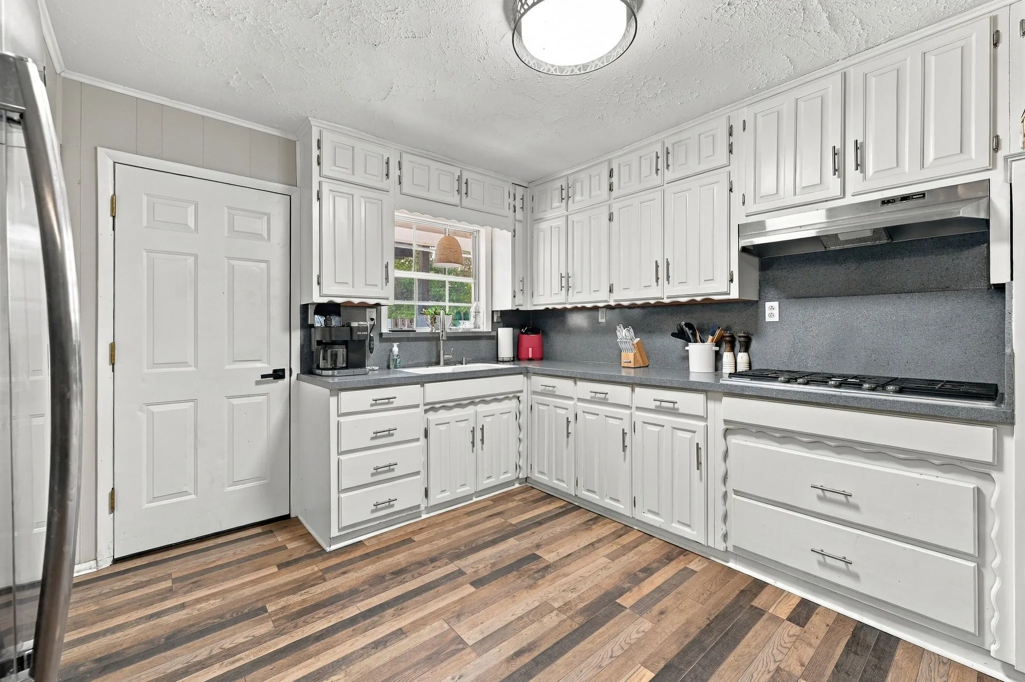 Single Family Residence For Sale in Hill County , 102 Creek Drive, Whitney, Texas 76692, 4 Bedroom, 1 Bathroom, Garage spaces, 1,523 Sqft, built in 0, mls#21395205, Real Estate Agent in Whitney, Homes For Sale in Hill county, Homes For Sale in Whitney, Realtor in Whitney Texas, Real Estate Brokerage Independent Realty Texas, Luminita Cordes Realtor
