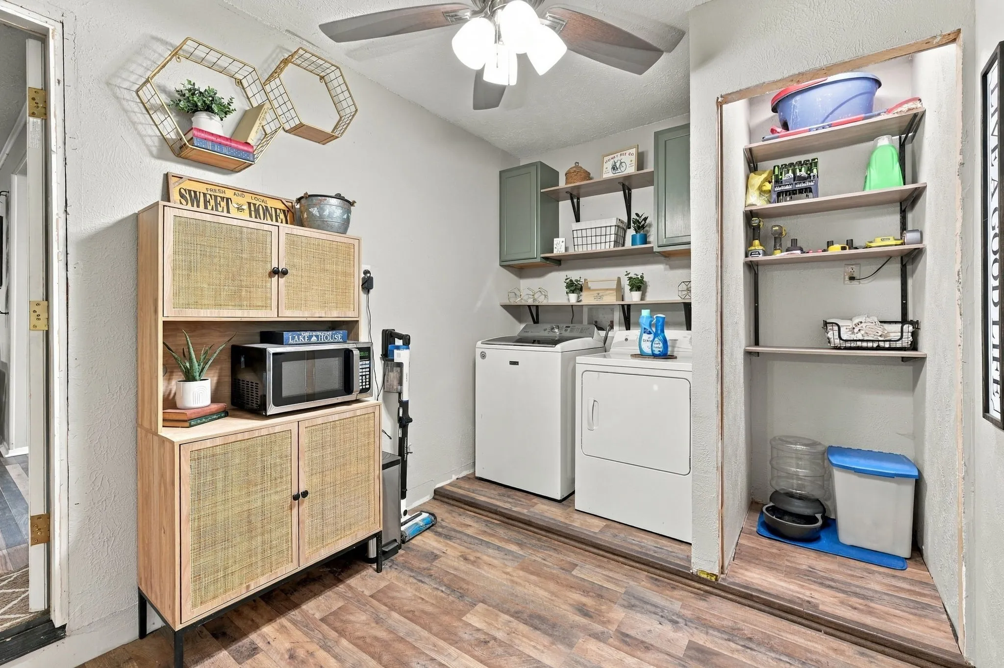 Single Family Residence For Sale in Hill County , 102 Creek Drive, Whitney, Texas 76692, 4 Bedroom, 1 Bathroom, Garage spaces, 1,523 Sqft, built in 0, mls#21395205, Real Estate Agent in Whitney, Homes For Sale in Hill county, Homes For Sale in Whitney, Realtor in Whitney Texas, Real Estate Brokerage Independent Realty Texas, Luminita Cordes Realtor