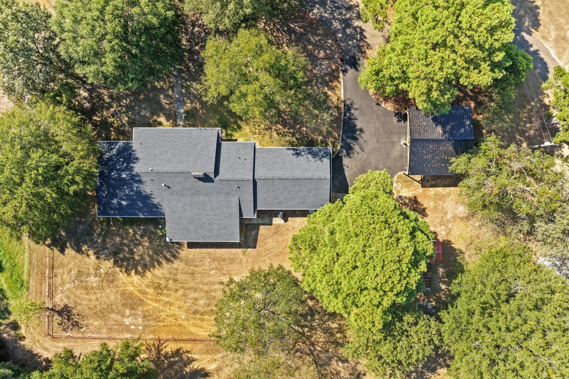Farm For Sale in Camp County , 579 FM 1522, Pittsburg, Texas 75686, 4 Bedroom, 4 Bathroom, 2 Garage spaces, 2,849 Sqft, built in 1972, mls#21396295, Real Estate Agent in Pittsburg, Homes For Sale in Camp county, Homes For Sale in Pittsburg, Realtor in Pittsburg Texas, Real Estate Brokerage Independent Realty Texas, Luminita Cordes Realtor