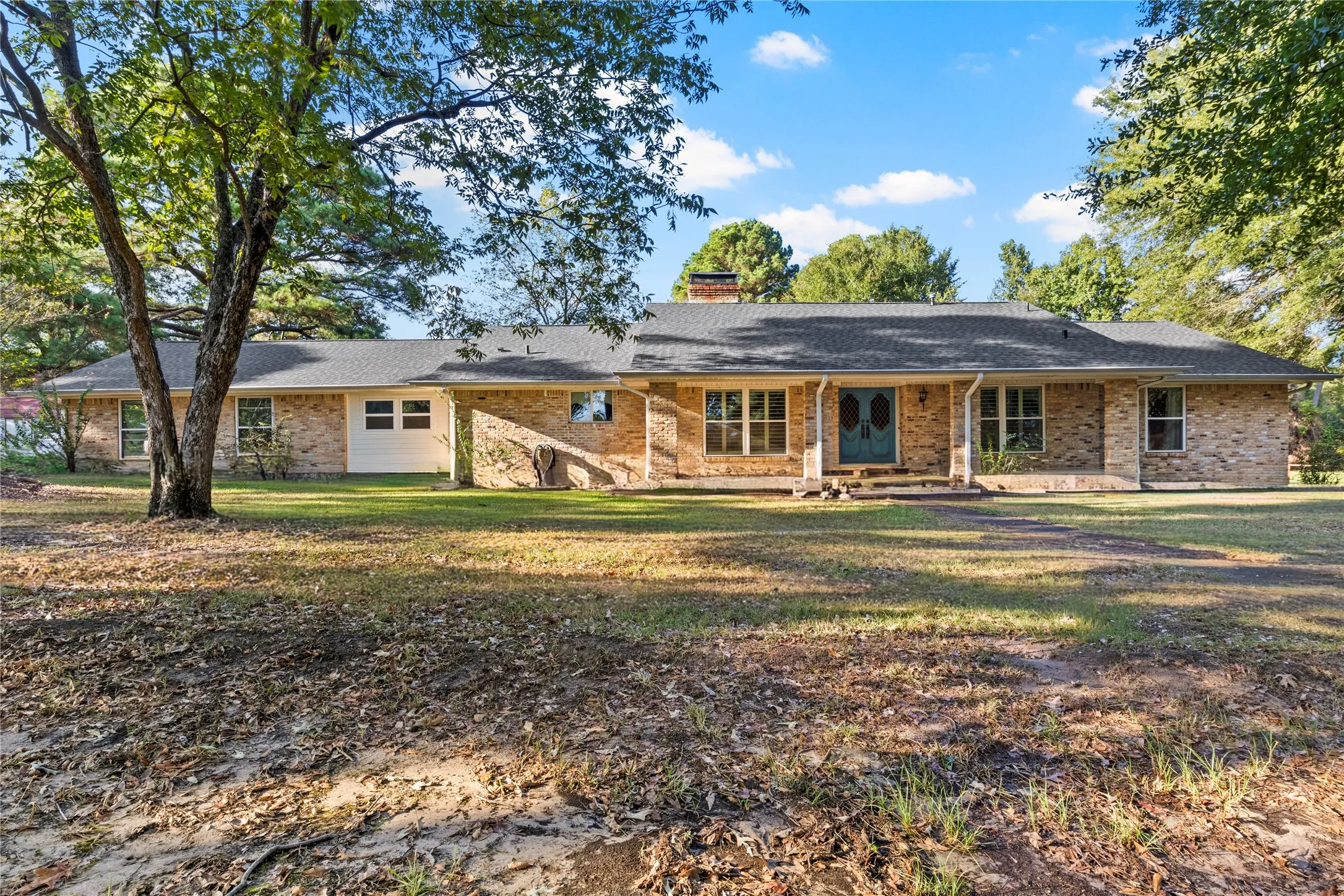 Farm For Sale in Camp County , 579 FM 1522, Pittsburg, Texas 75686, 4 Bedroom, 4 Bathroom, 2 Garage spaces, 2,849 Sqft, built in 1972, mls#21396295, Real Estate Agent in Pittsburg, Homes For Sale in Camp county, Homes For Sale in Pittsburg, Realtor in Pittsburg Texas, Real Estate Brokerage Independent Realty Texas, Luminita Cordes Realtor