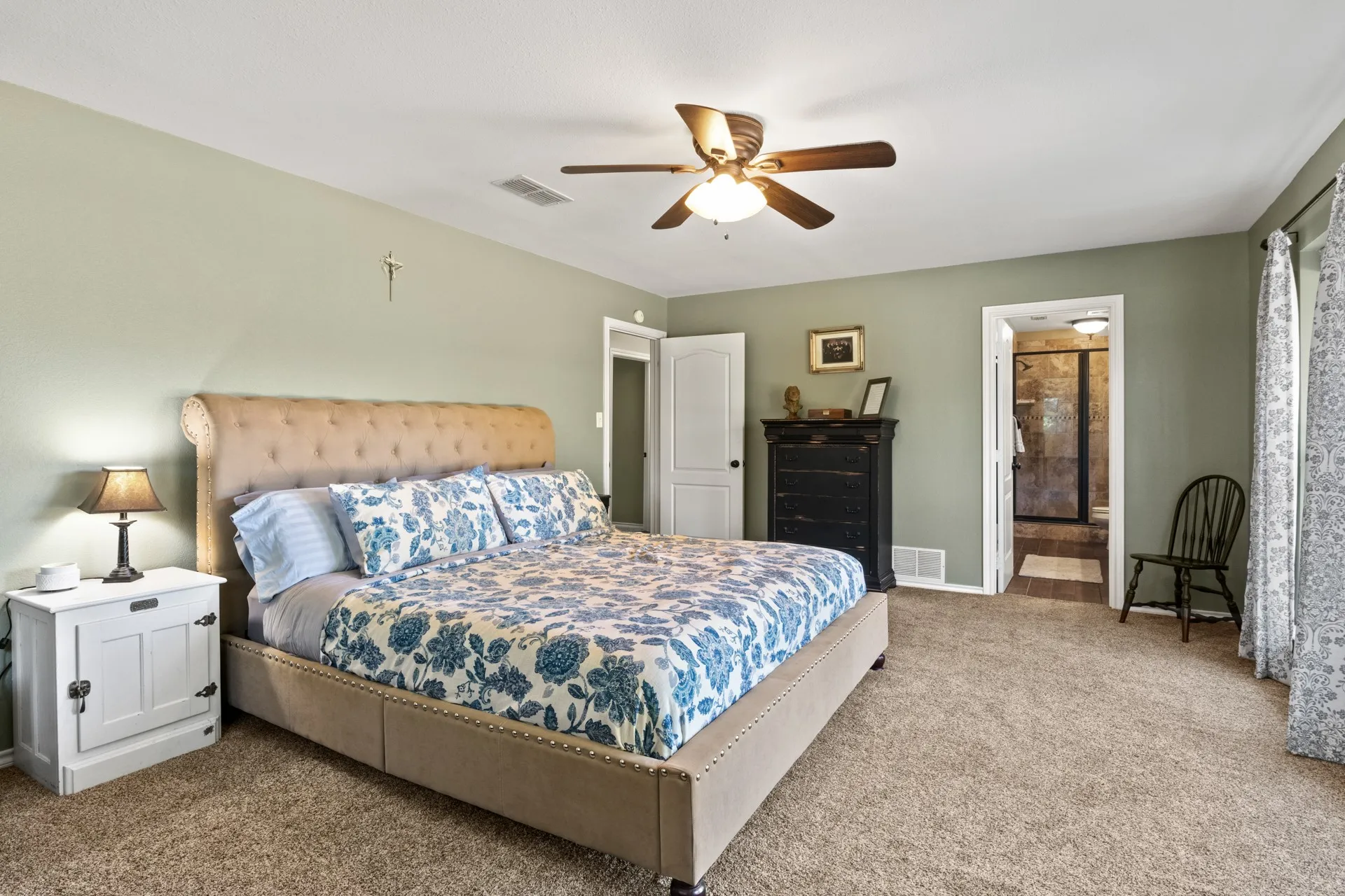 Farm For Sale in Camp County , 579 FM 1522, Pittsburg, Texas 75686, 4 Bedroom, 4 Bathroom, 2 Garage spaces, 2,849 Sqft, built in 1972, mls#21396295, Real Estate Agent in Pittsburg, Homes For Sale in Camp county, Homes For Sale in Pittsburg, Realtor in Pittsburg Texas, Real Estate Brokerage Independent Realty Texas, Luminita Cordes Realtor
