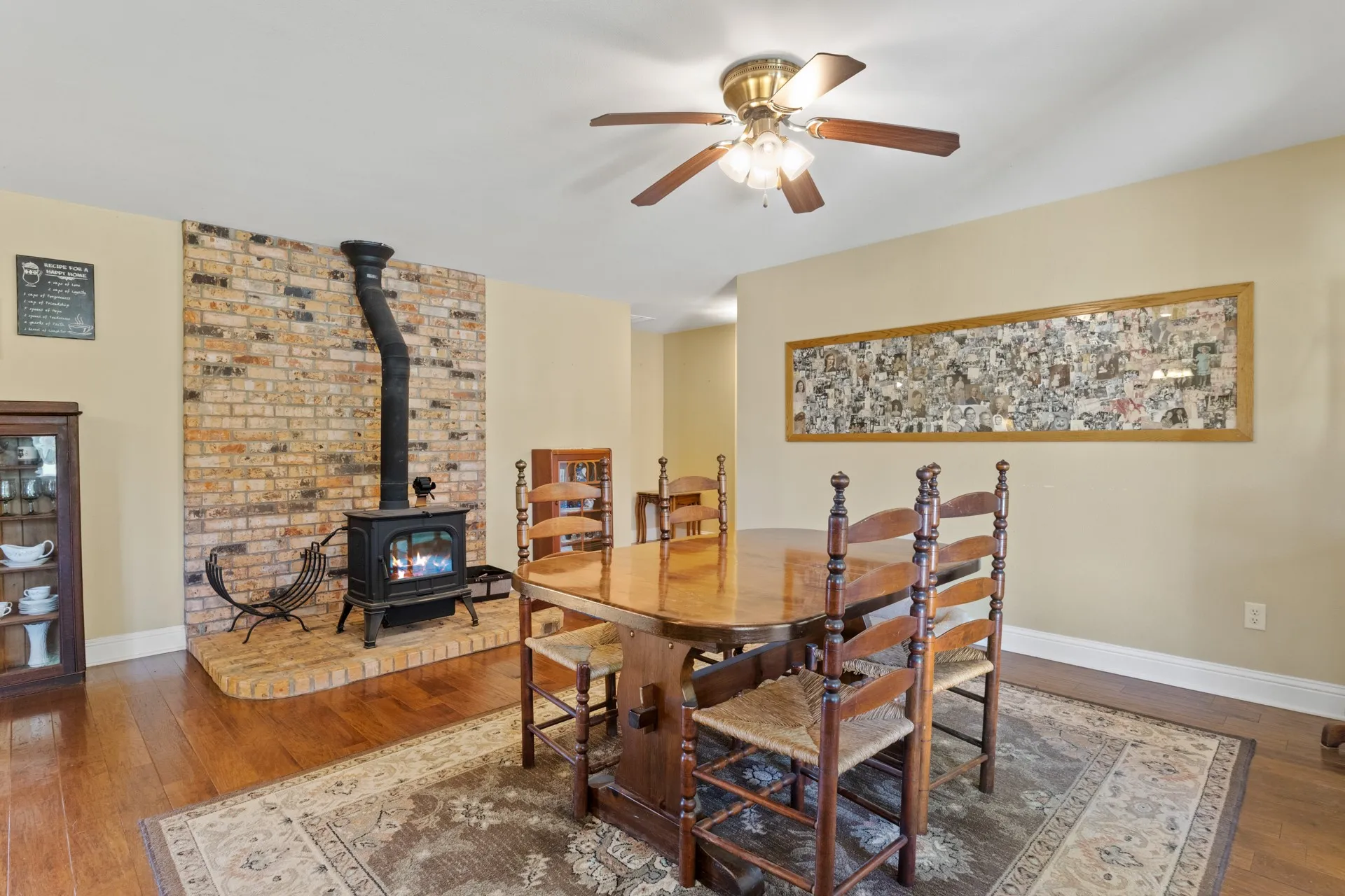 Farm For Sale in Camp County , 579 FM 1522, Pittsburg, Texas 75686, 4 Bedroom, 4 Bathroom, 2 Garage spaces, 2,849 Sqft, built in 1972, mls#21396295, Real Estate Agent in Pittsburg, Homes For Sale in Camp county, Homes For Sale in Pittsburg, Realtor in Pittsburg Texas, Real Estate Brokerage Independent Realty Texas, Luminita Cordes Realtor