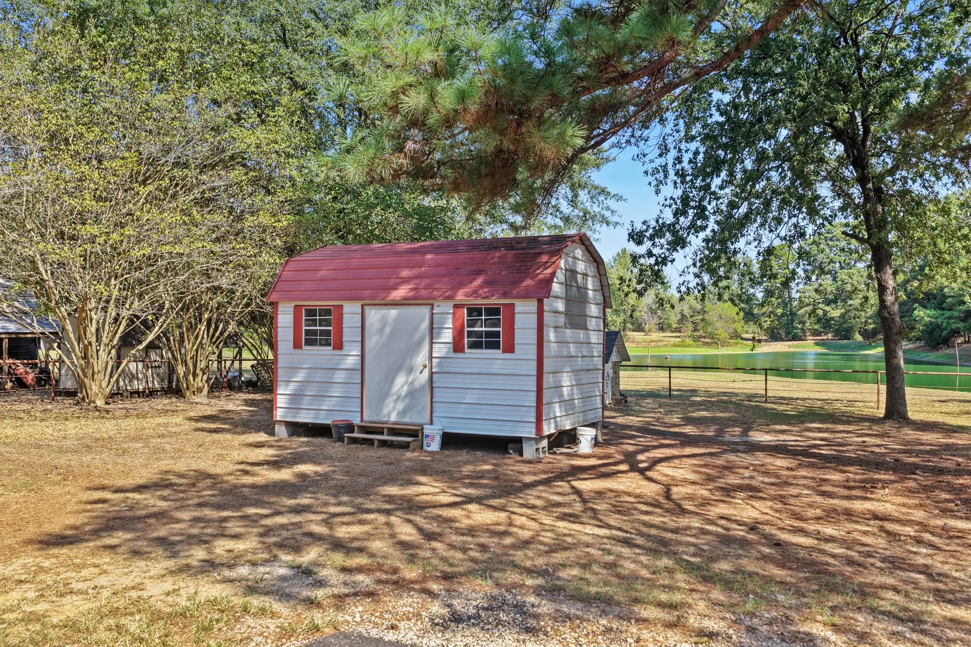 Farm For Sale in Camp County , 579 FM 1522, Pittsburg, Texas 75686, 4 Bedroom, 4 Bathroom, 2 Garage spaces, 2,849 Sqft, built in 1972, mls#21396295, Real Estate Agent in Pittsburg, Homes For Sale in Camp county, Homes For Sale in Pittsburg, Realtor in Pittsburg Texas, Real Estate Brokerage Independent Realty Texas, Luminita Cordes Realtor