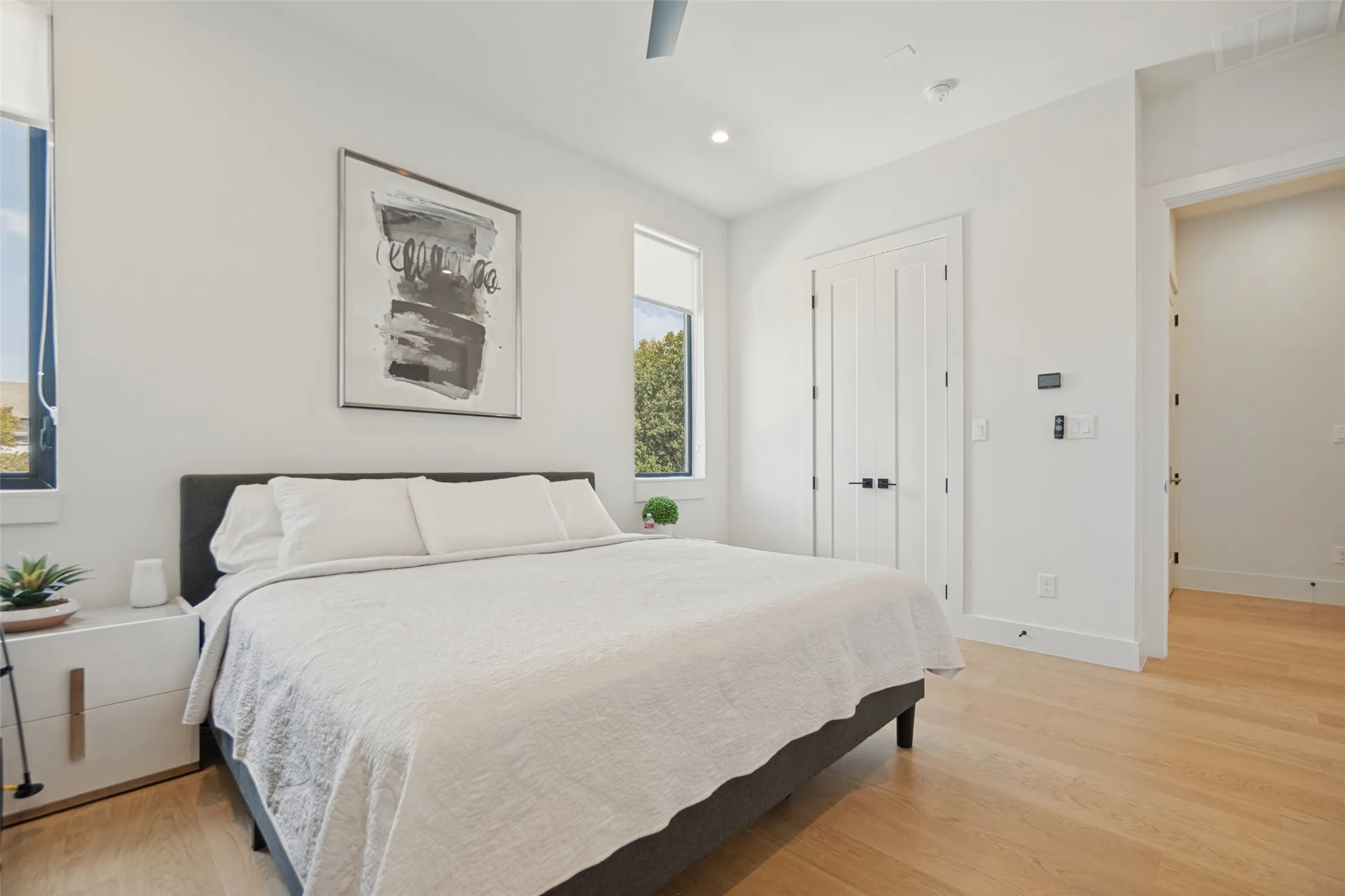 Townhouse For Sale in Dallas County , 4301 Bowser Avenue 104, Dallas, Texas 75219, 2 Bedroom, 3 Bathroom, 2 Garage spaces, 1,792 Sqft, built in 2021, mls#21397538, Real Estate Agent in Dallas, Homes For Sale in Dallas county, Homes For Sale in Dallas, Realtor in Dallas Texas, Real Estate Brokerage Independent Realty Texas, Luminita Cordes Realtor